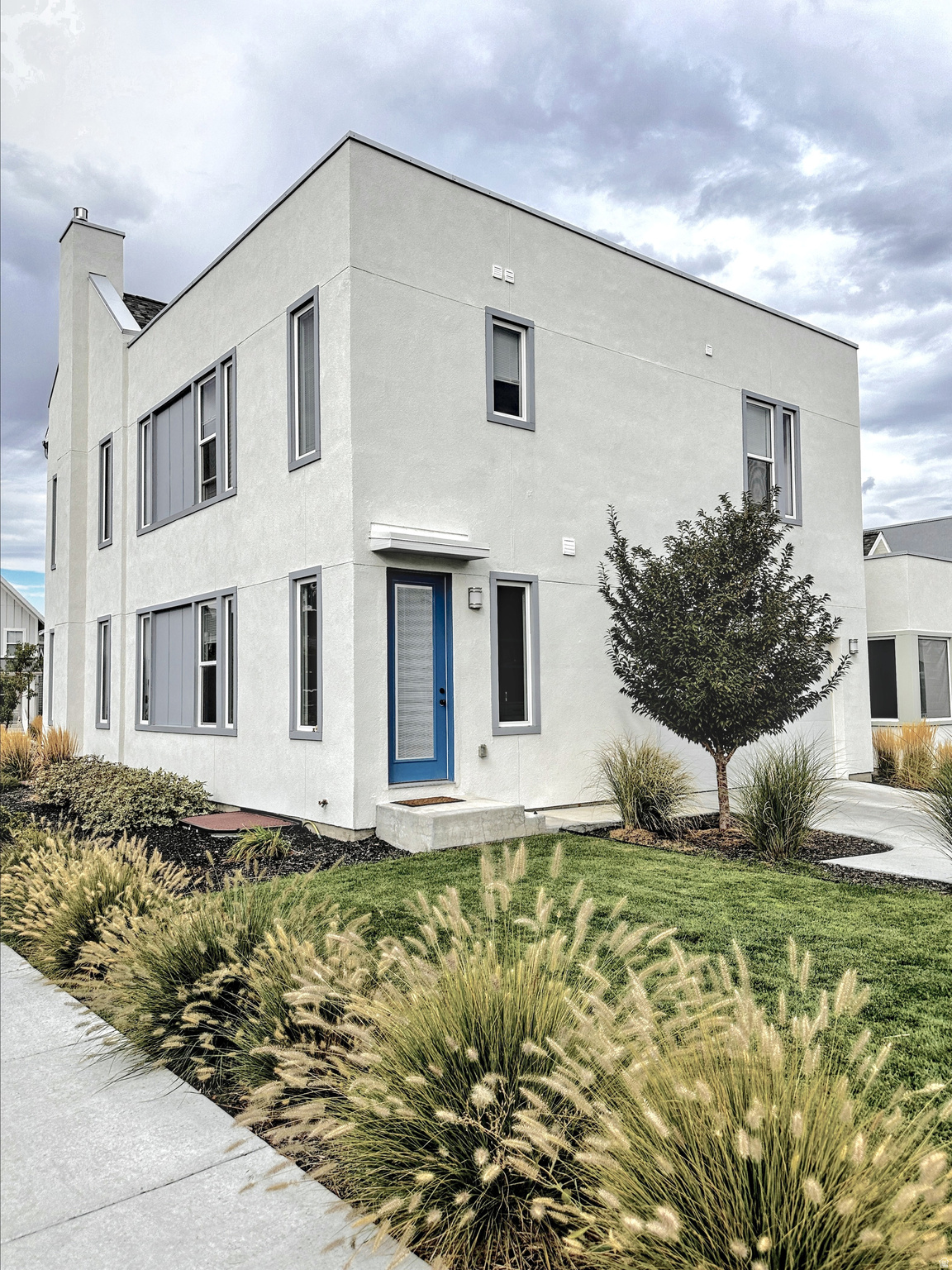 DAYBREAK - Residential