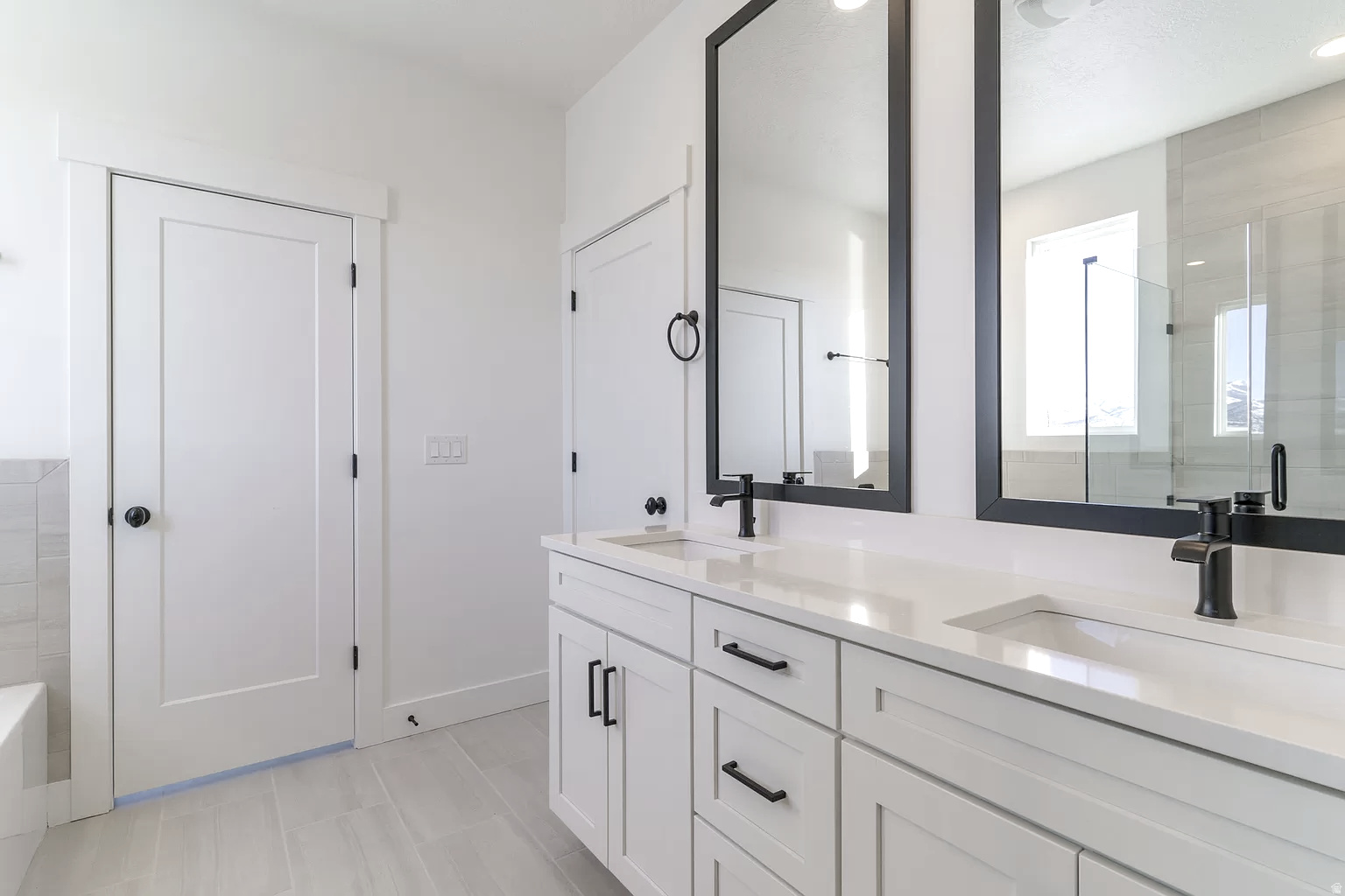 DAYBREAK - Residential