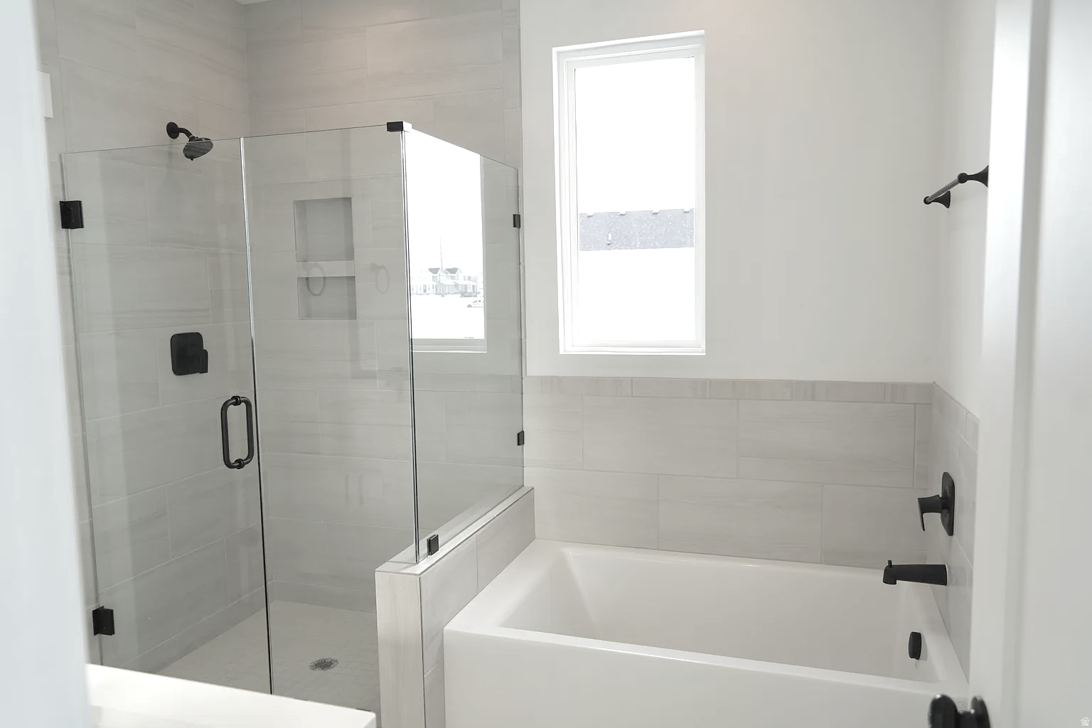 DAYBREAK - Residential