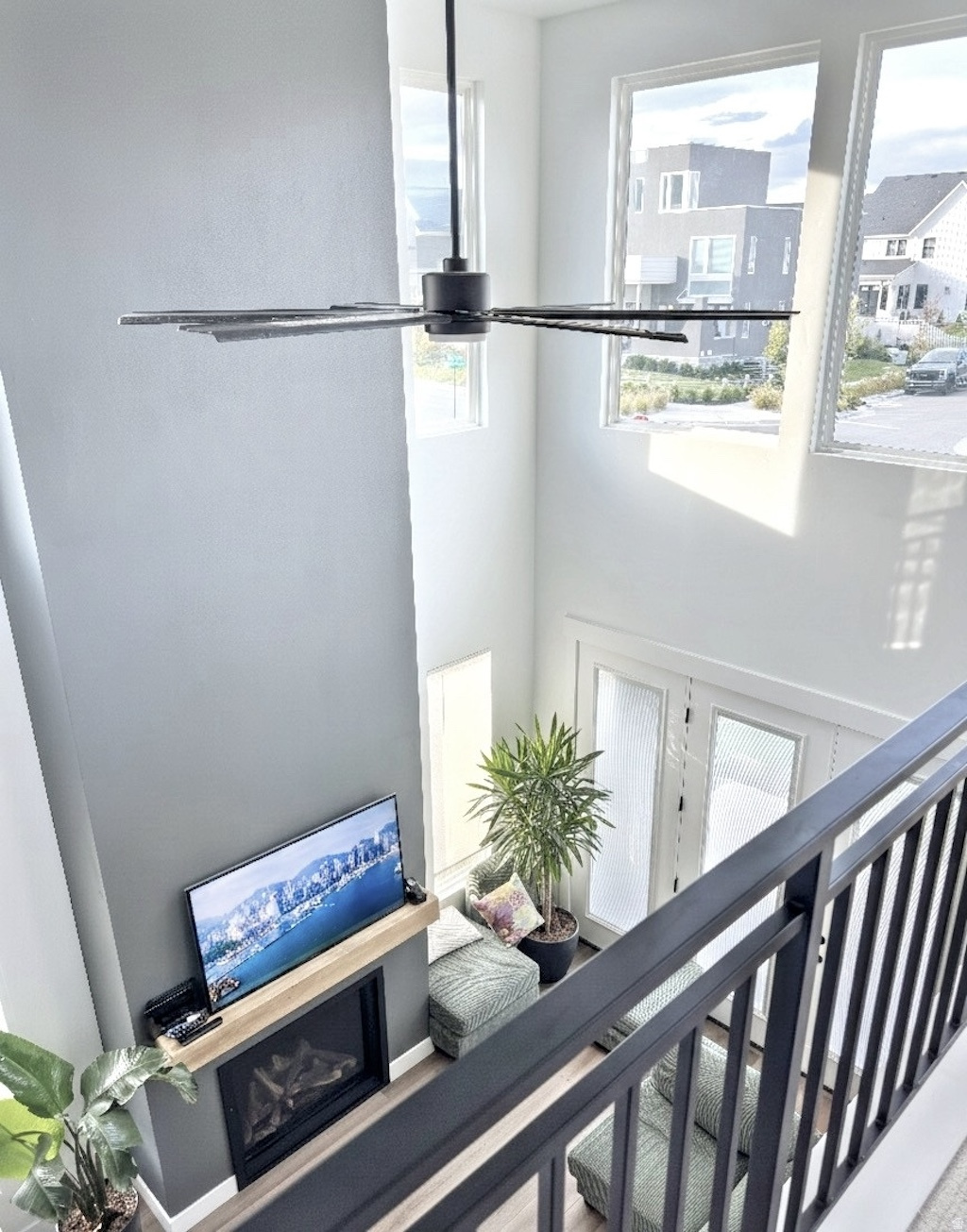 DAYBREAK - Residential