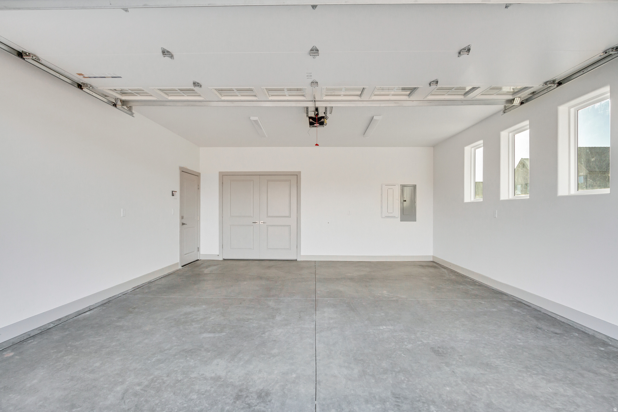 HERITAGE POINTE - Residential