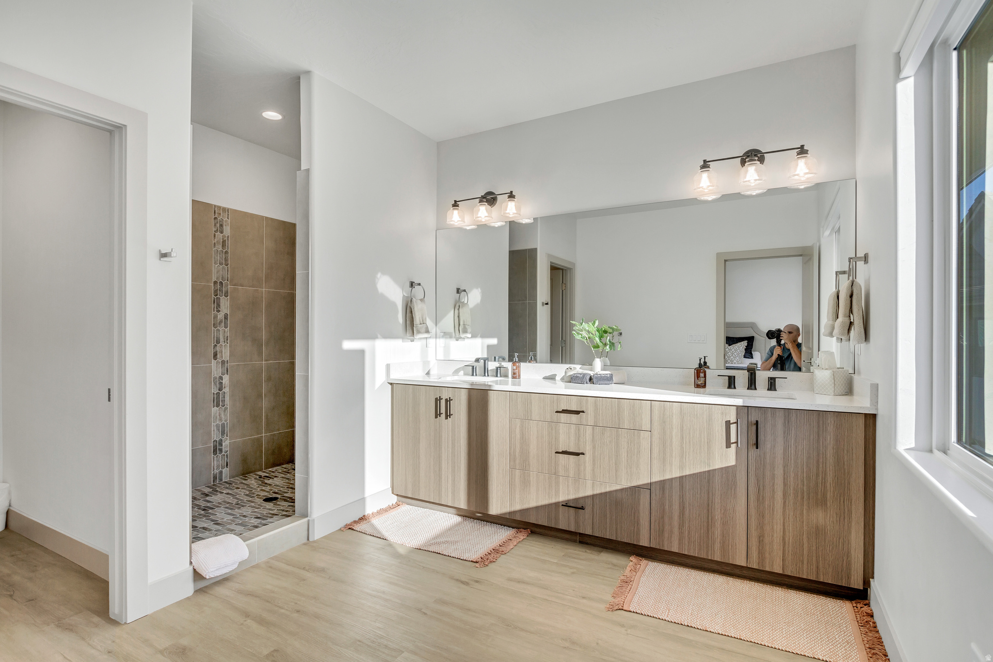 HERITAGE POINTE - Residential