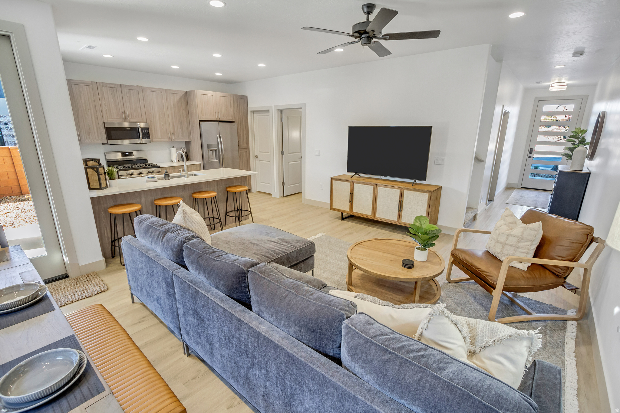 HERITAGE POINTE - Residential