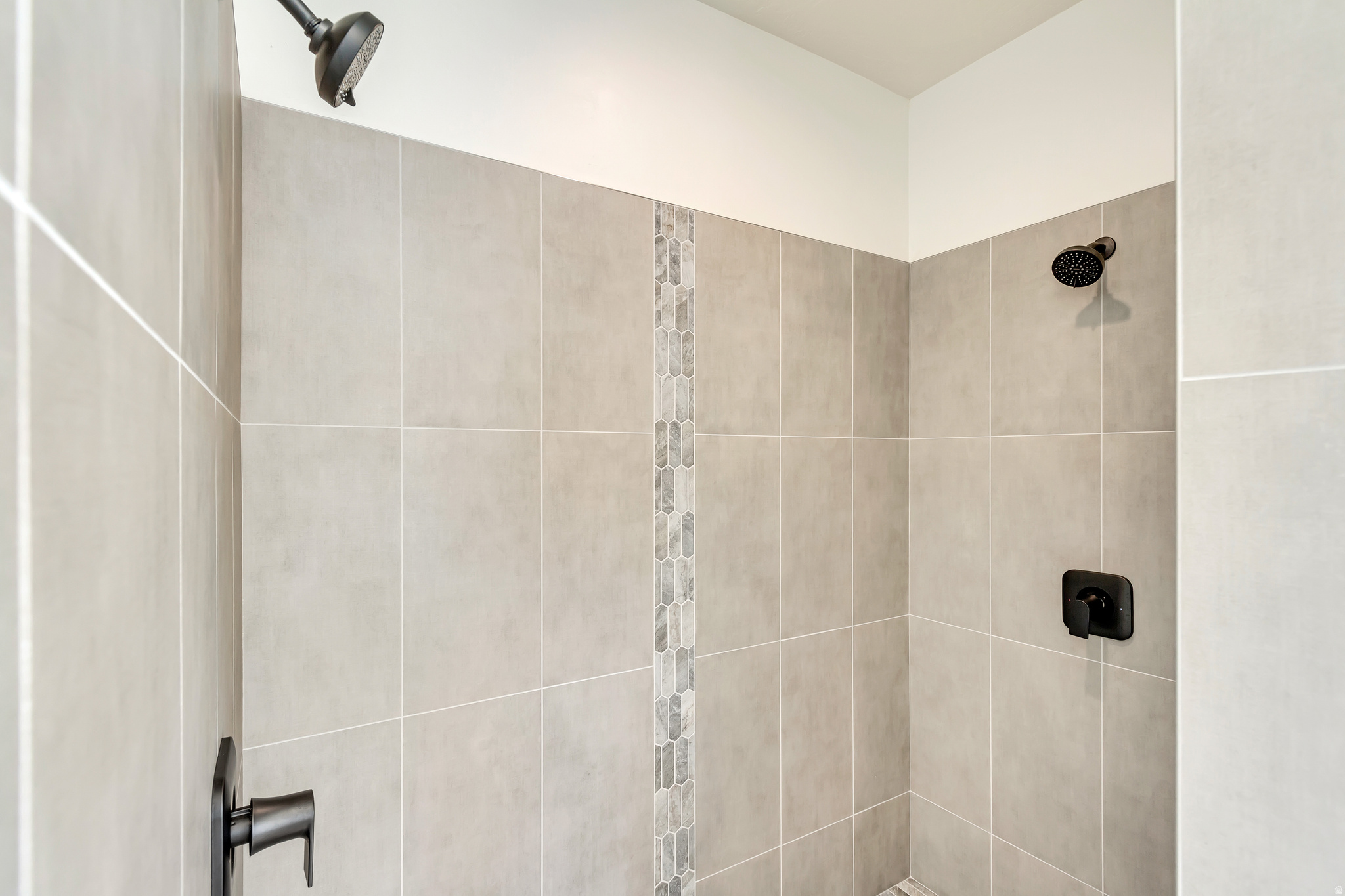 HERITAGE POINTE - Residential