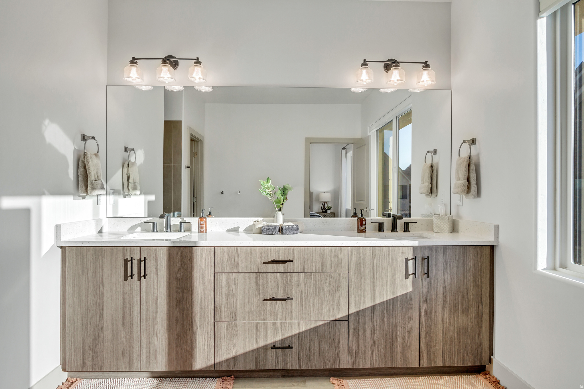 HERITAGE POINTE - Residential