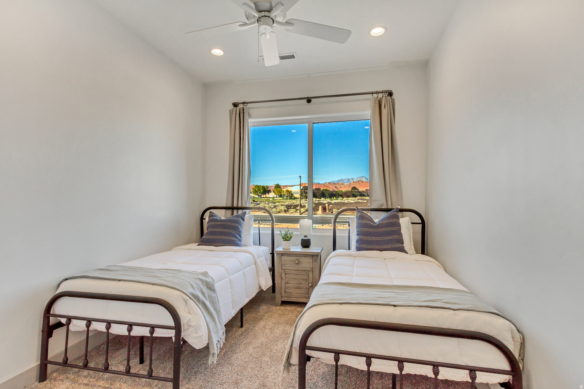 HERITAGE POINTE - Residential