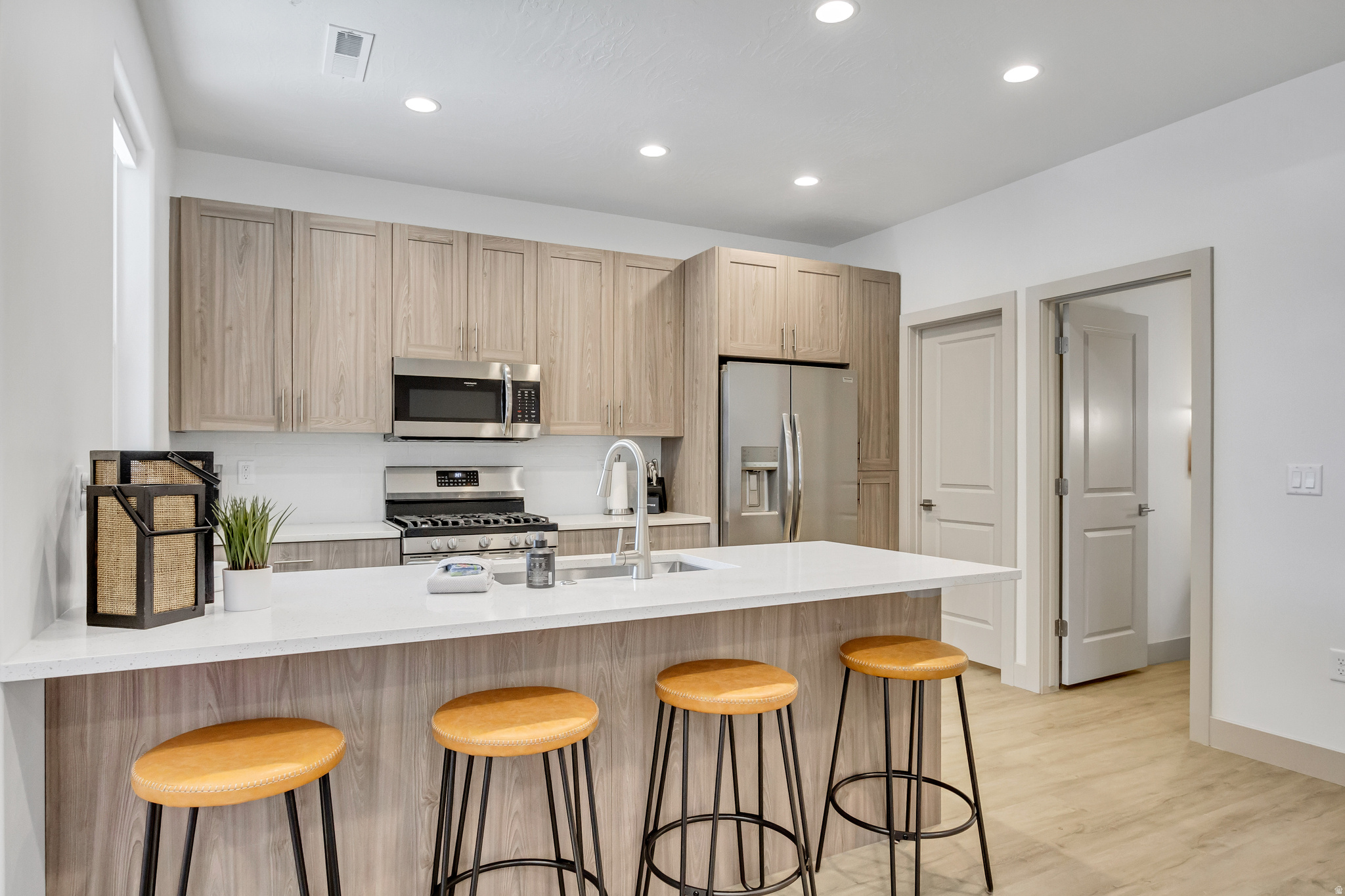 HERITAGE POINTE - Residential