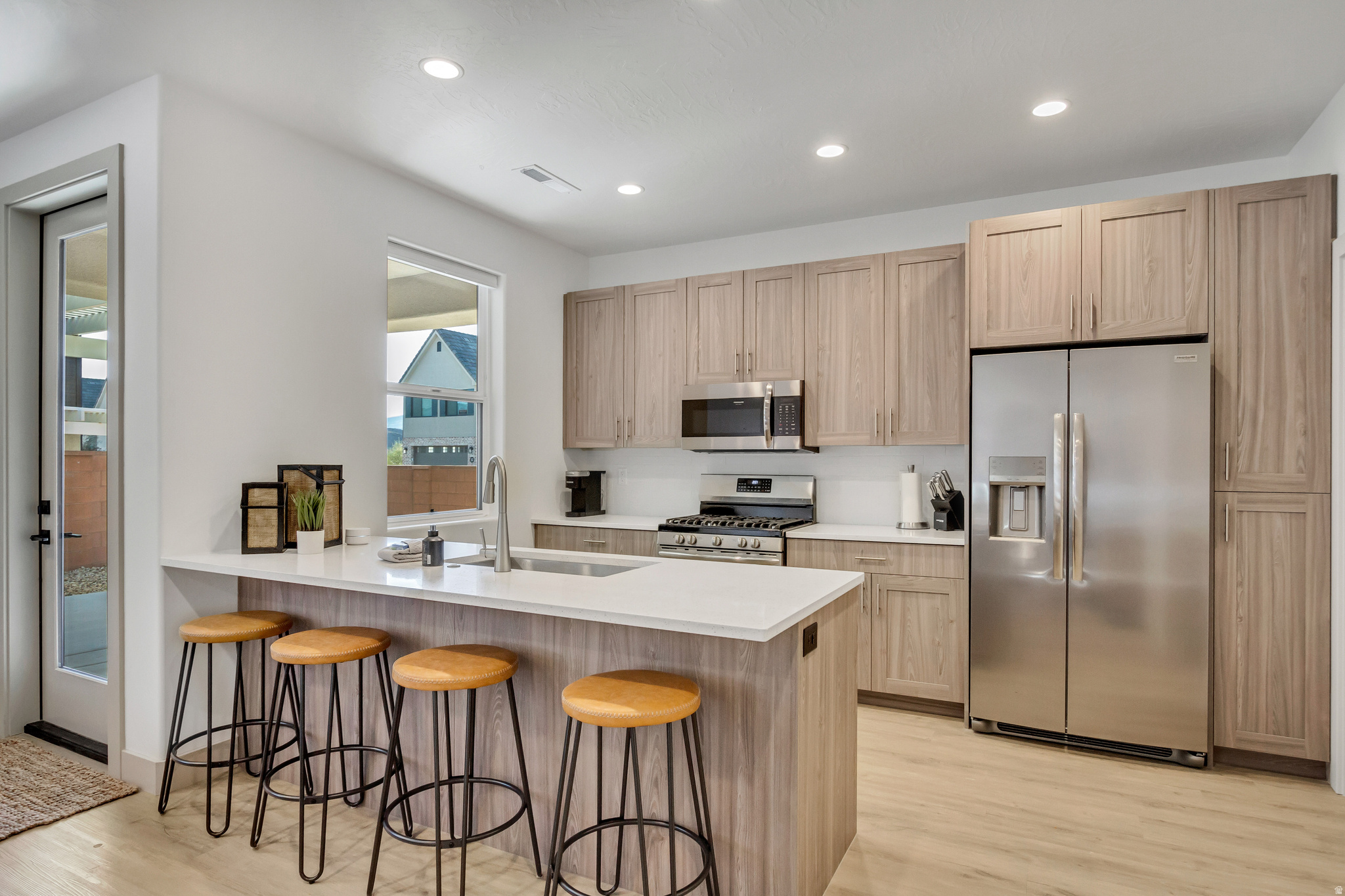 HERITAGE POINTE - Residential