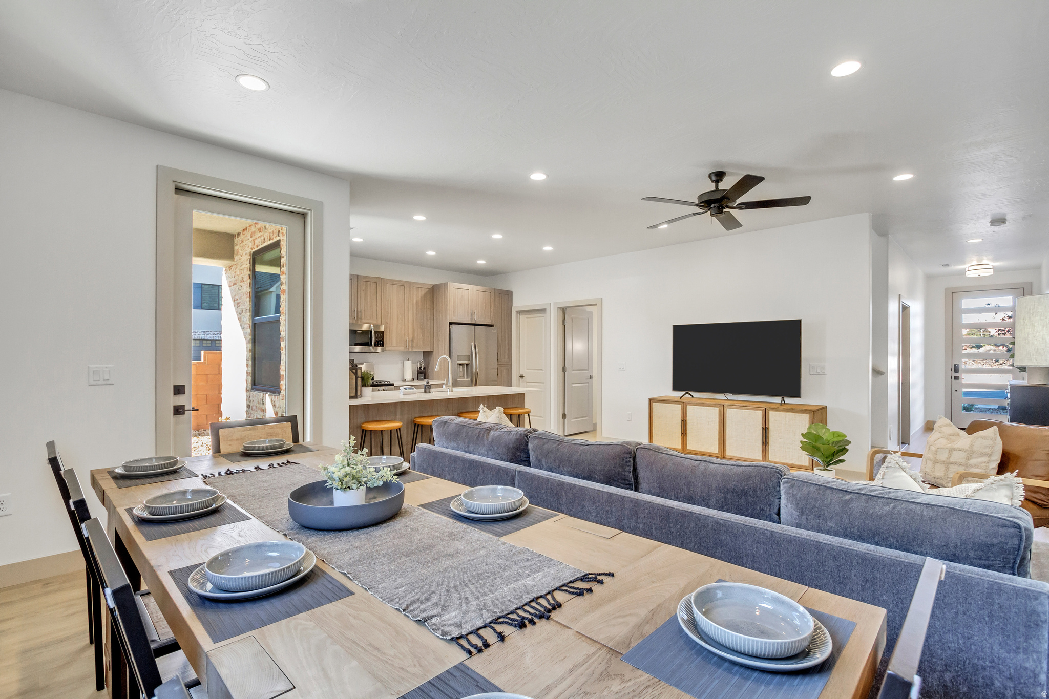 HERITAGE POINTE - Residential