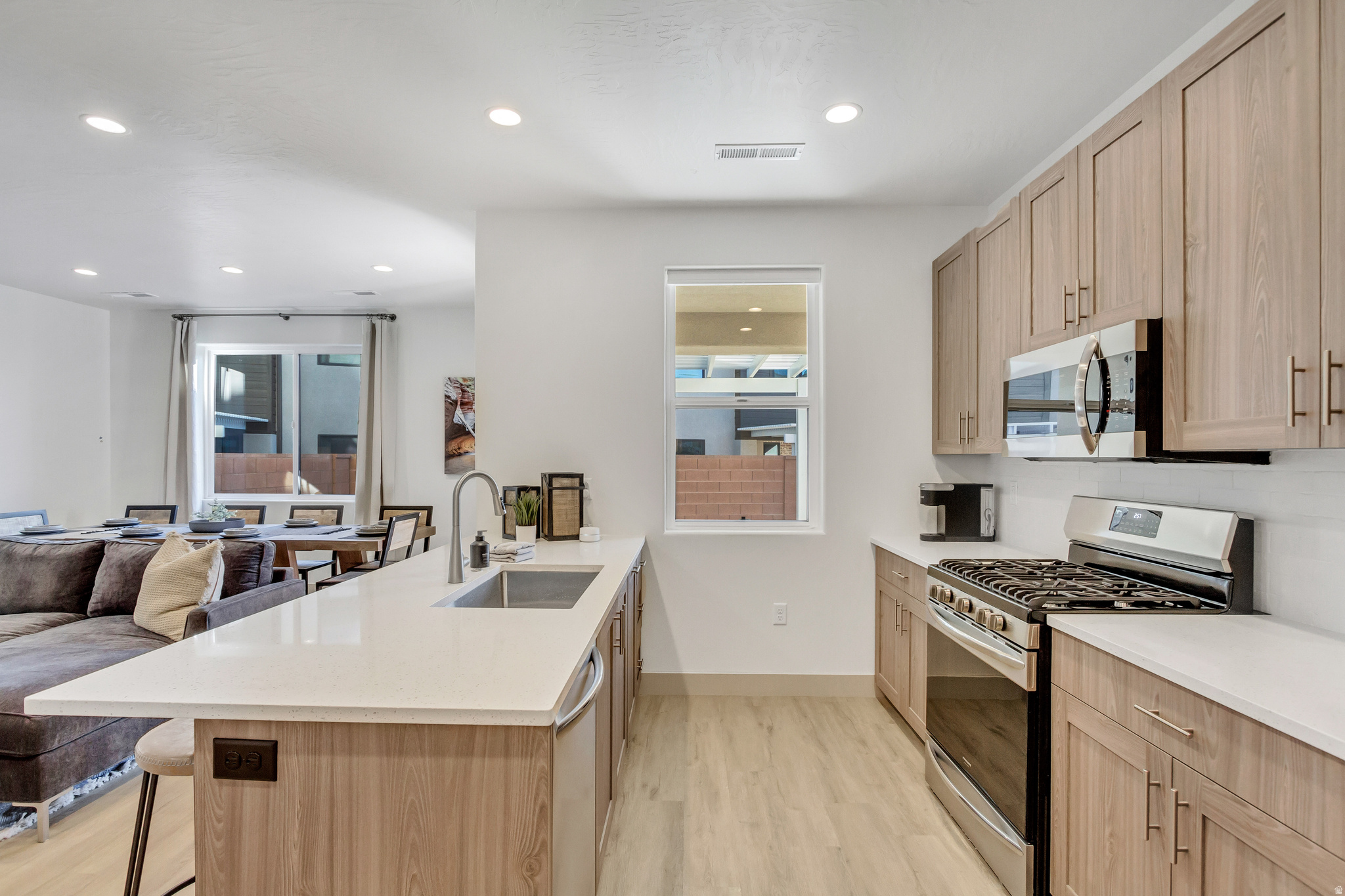 HERITAGE POINTE - Residential