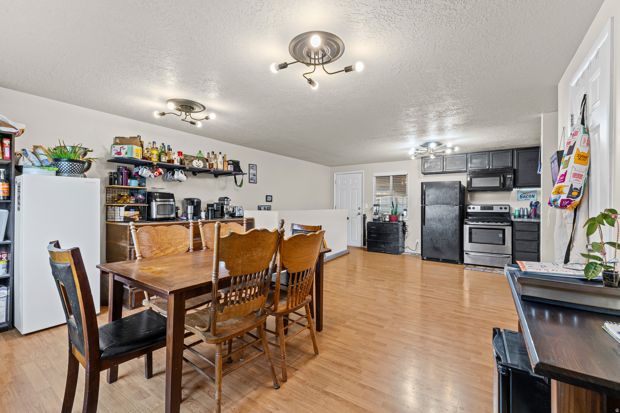 MEADOWS - Residential