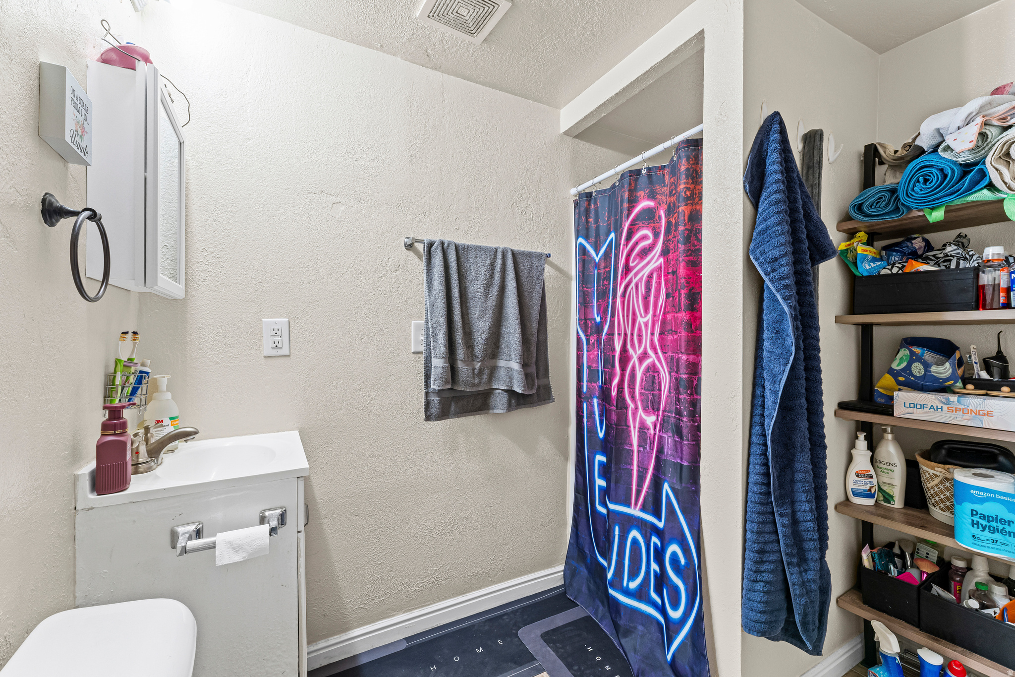 MEADOWS - Residential