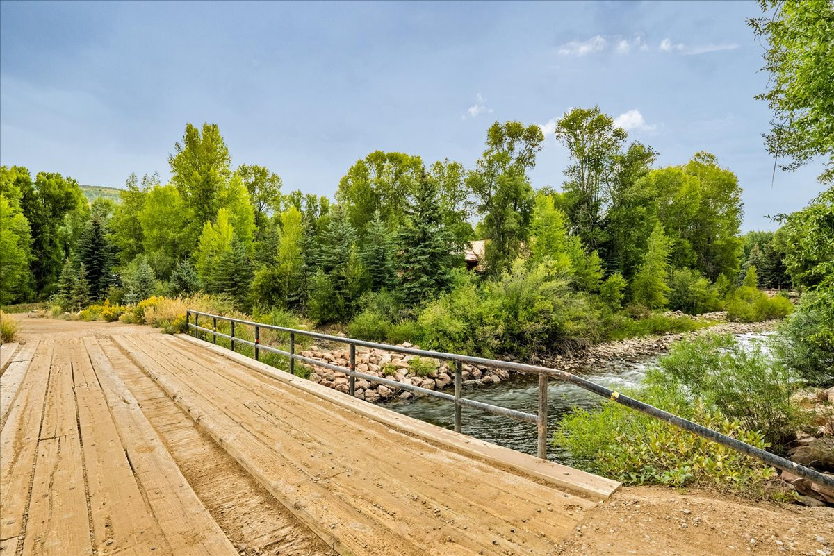 BEAVER SPRINGS RANCH - Residential