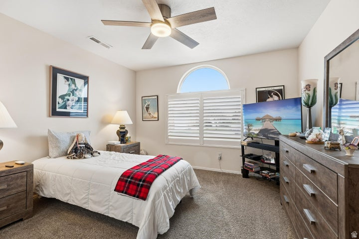 PARADISE COVE TOWNHOMES - Residential