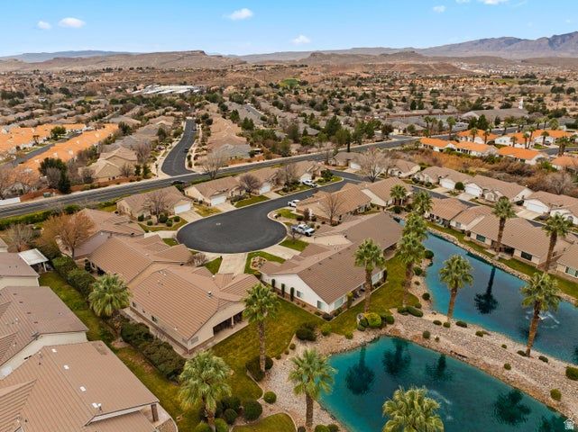 PARADISE COVE TOWNHOMES - Residential