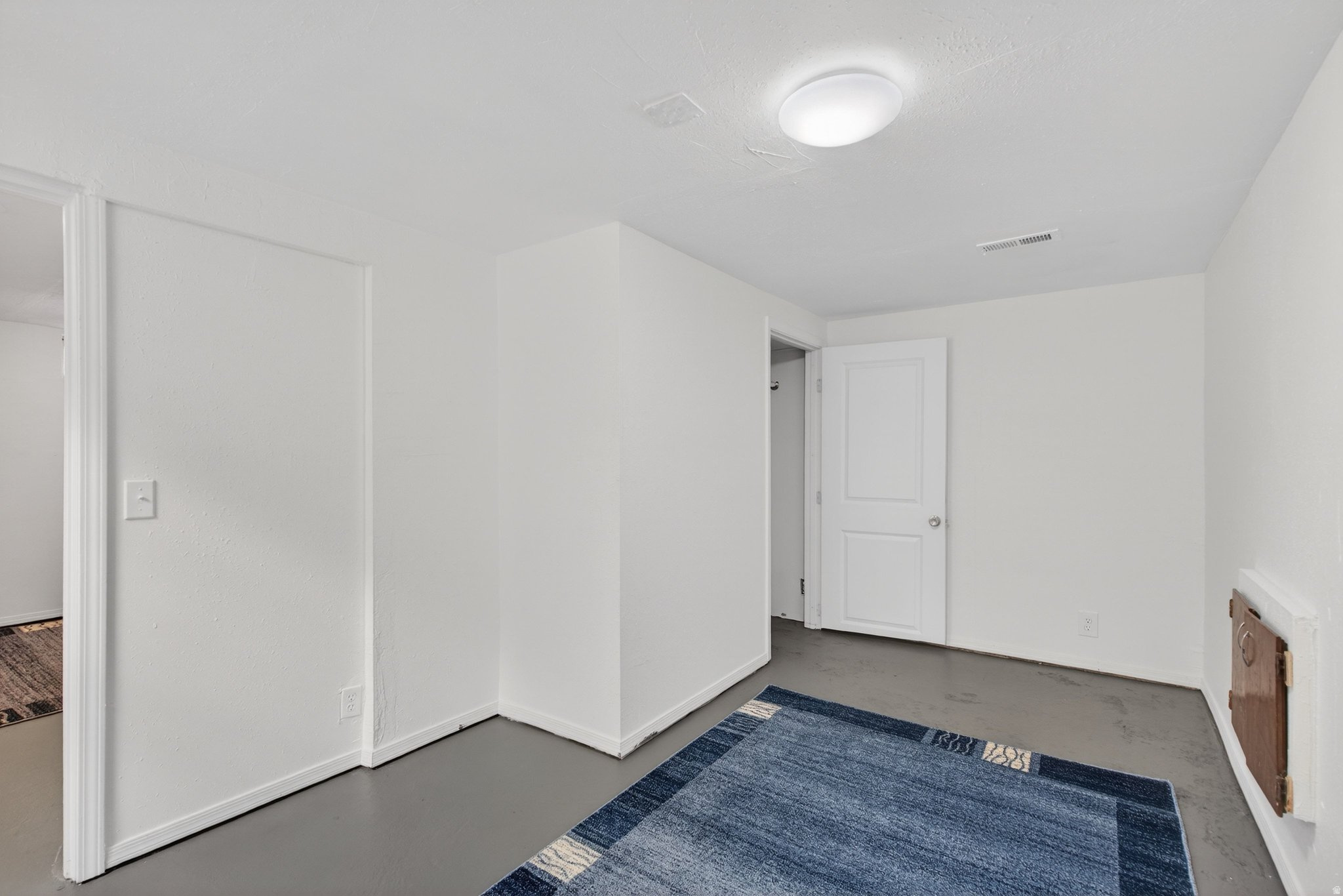 BEVERLY PLACE - Residential