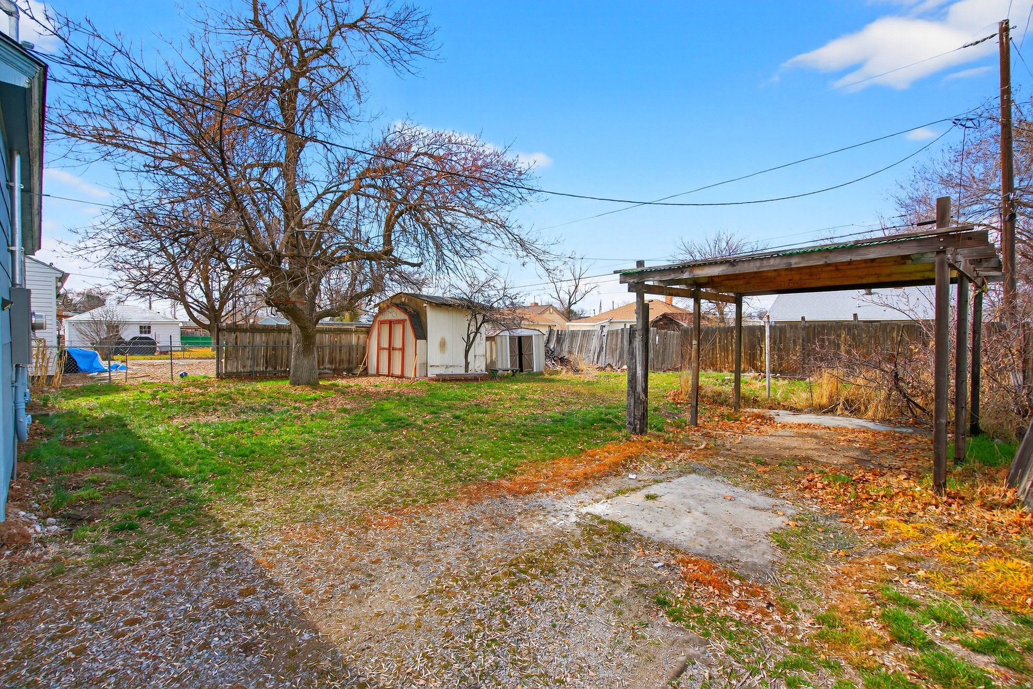 BEVERLY PLACE - Residential