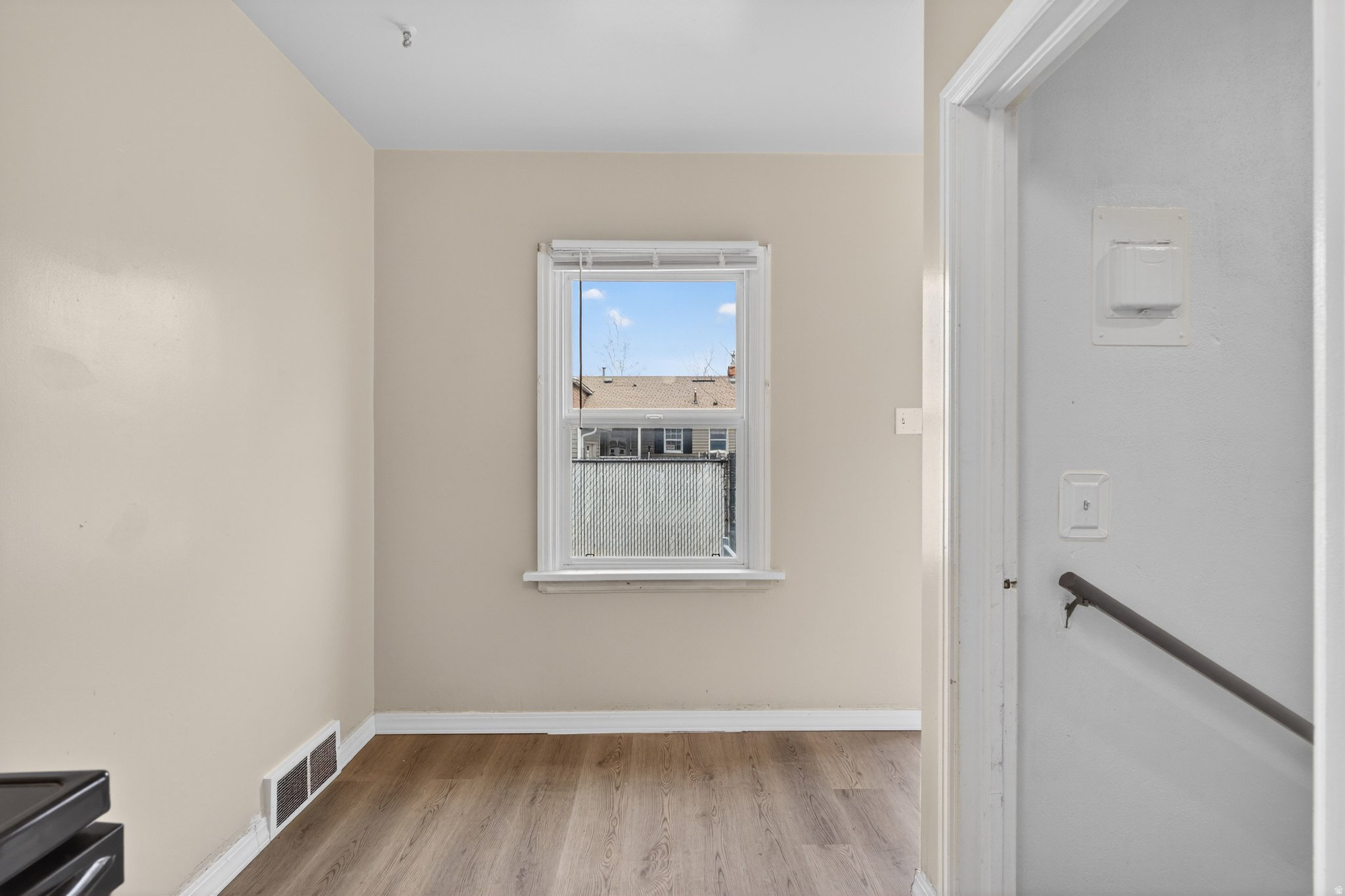 BEVERLY PLACE - Residential