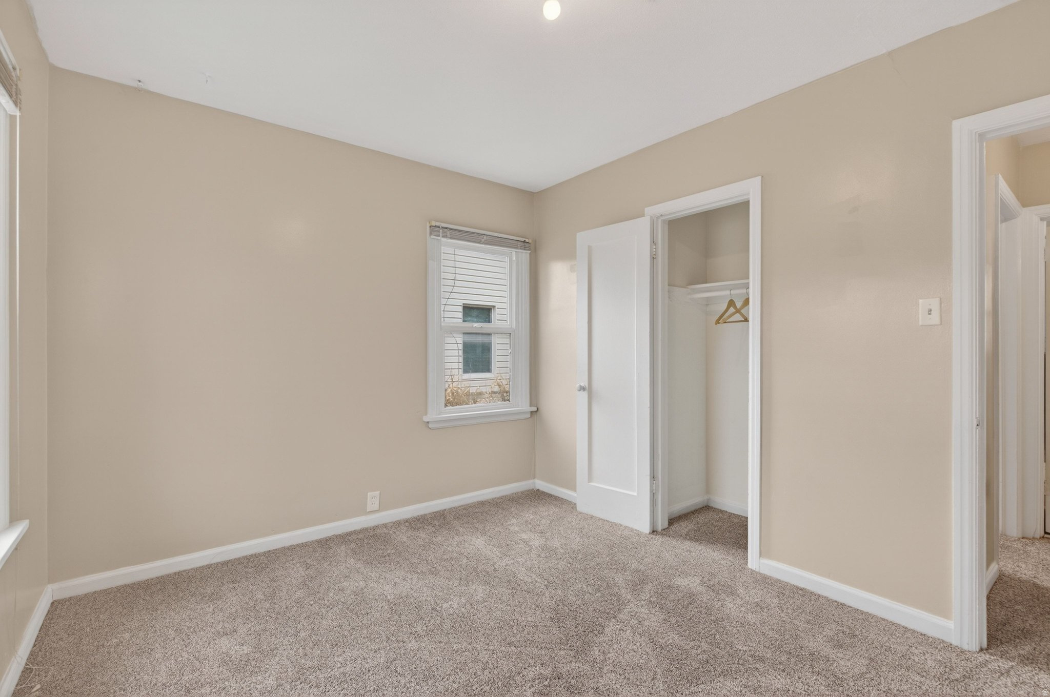 BEVERLY PLACE - Residential