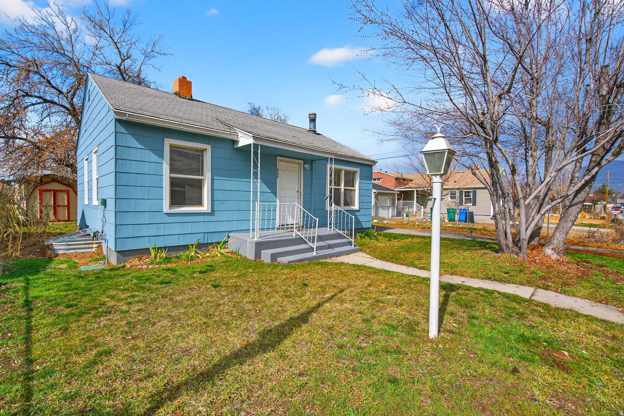 BEVERLY PLACE - Residential