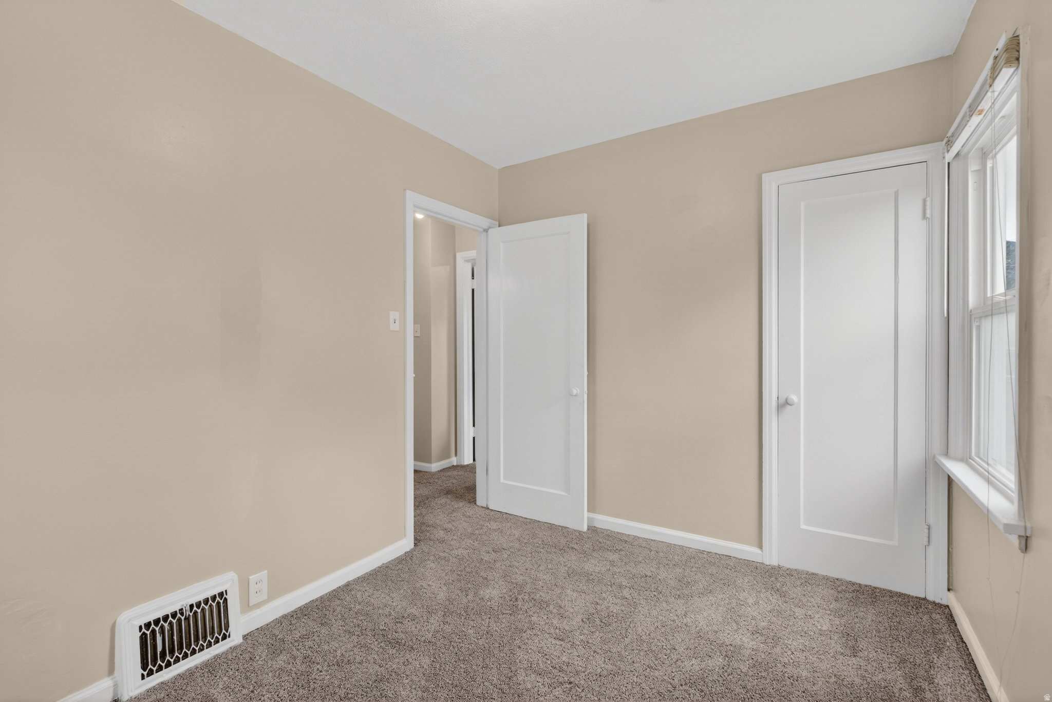 BEVERLY PLACE - Residential