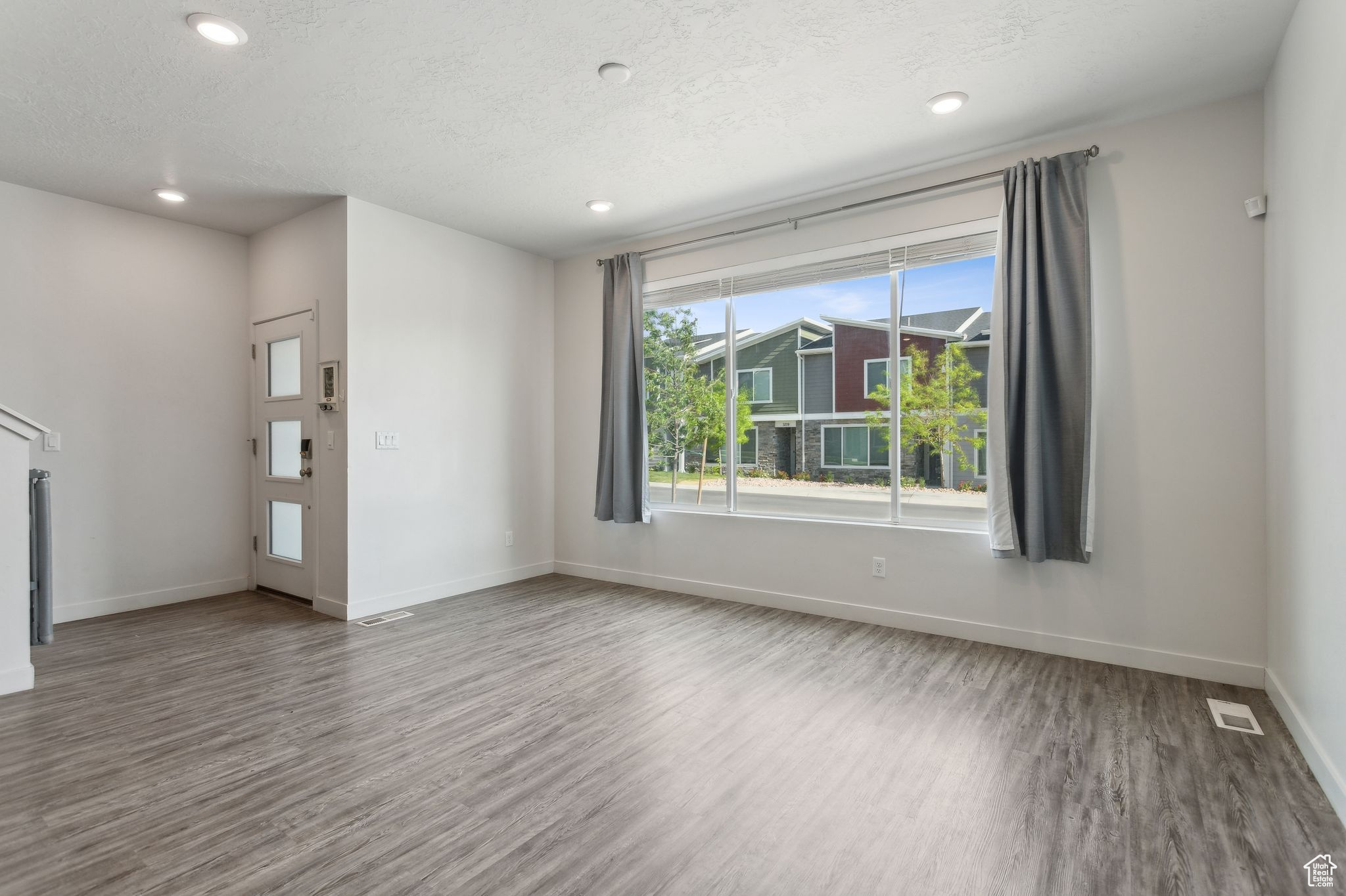 3714 W Soft Whisper Way, Herriman, Utah image 6