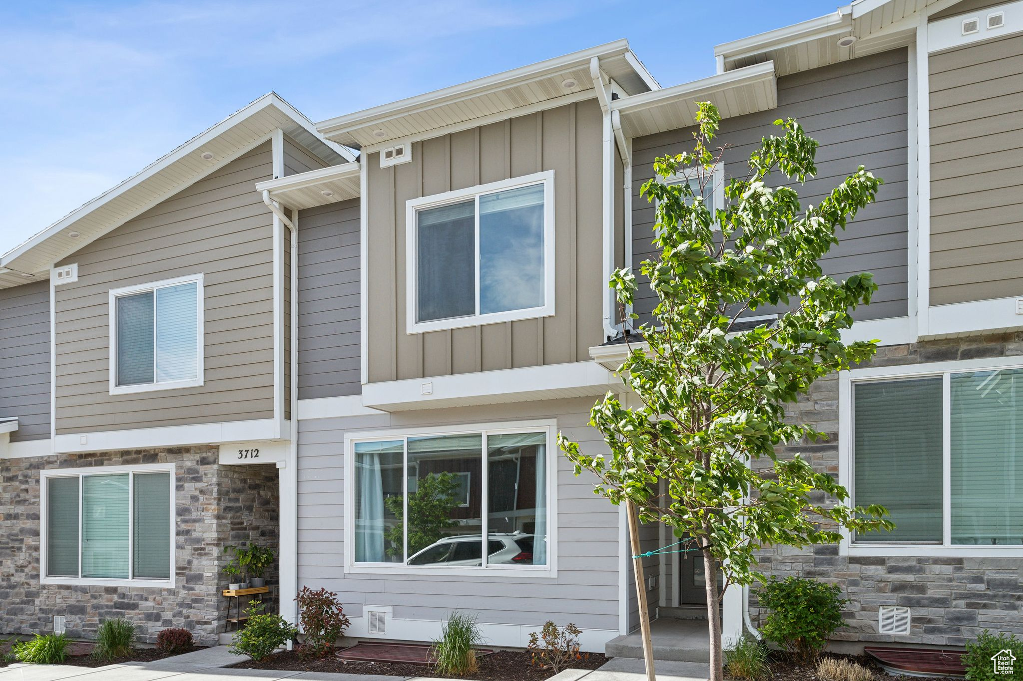3714 W Soft Whisper Way, Herriman, Utah image 2