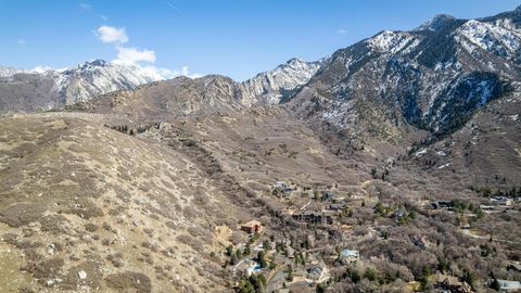 Tiny photo for 10480 S SEVEN SPRINGS CIR #23, Sandy, UT 84092 (MLS # 2074232)