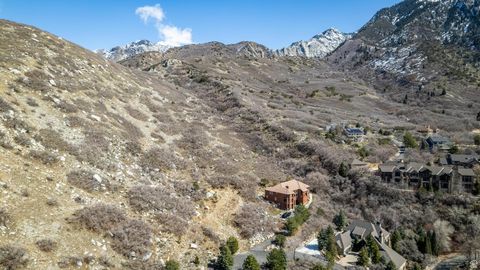 Tiny photo for 10480 S SEVEN SPRINGS CIR #23, Sandy, UT 84092 (MLS # 2074232)