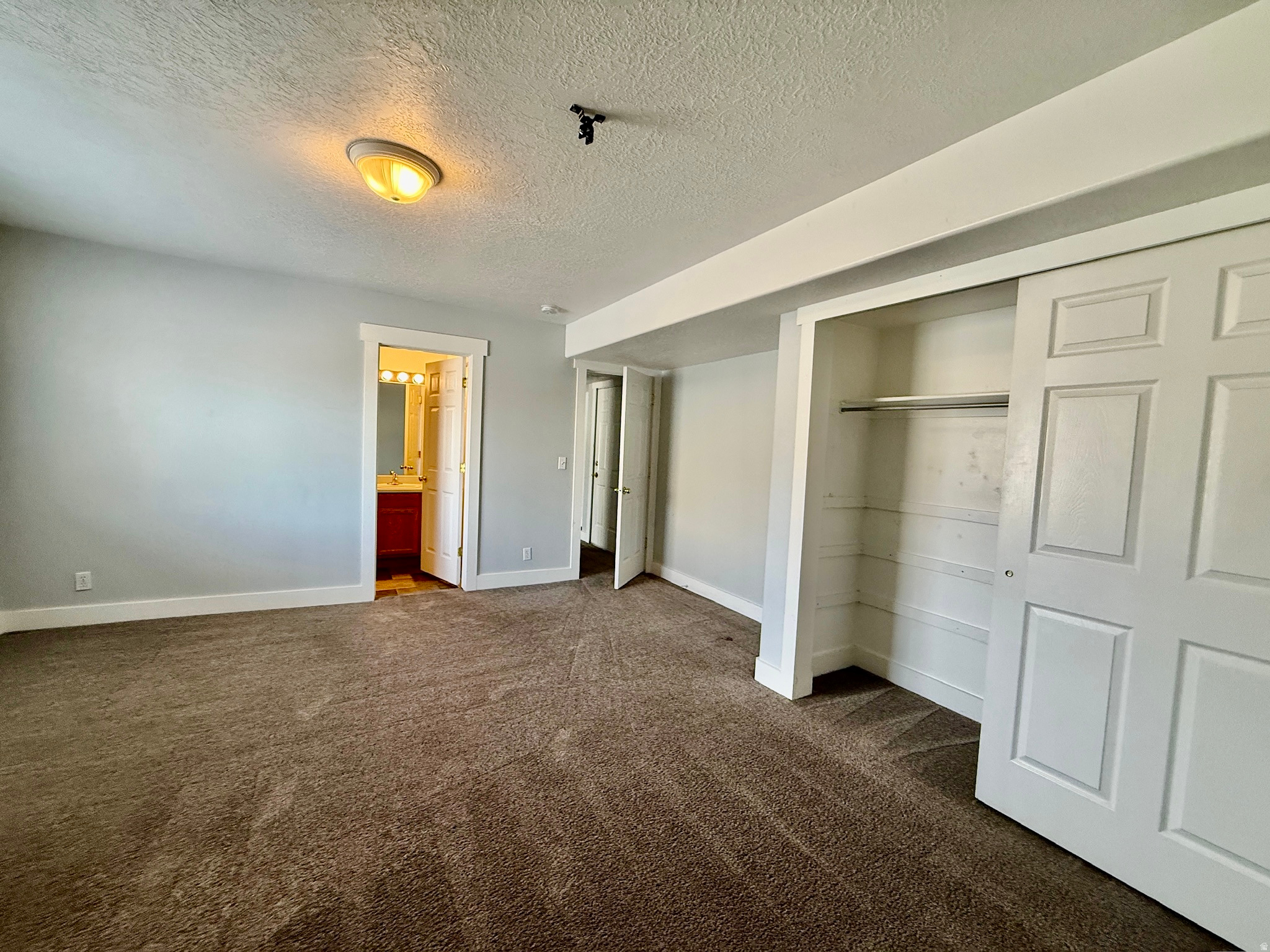 HUNTER VILLAGE PHASE 1 PLAT 5 - Residential