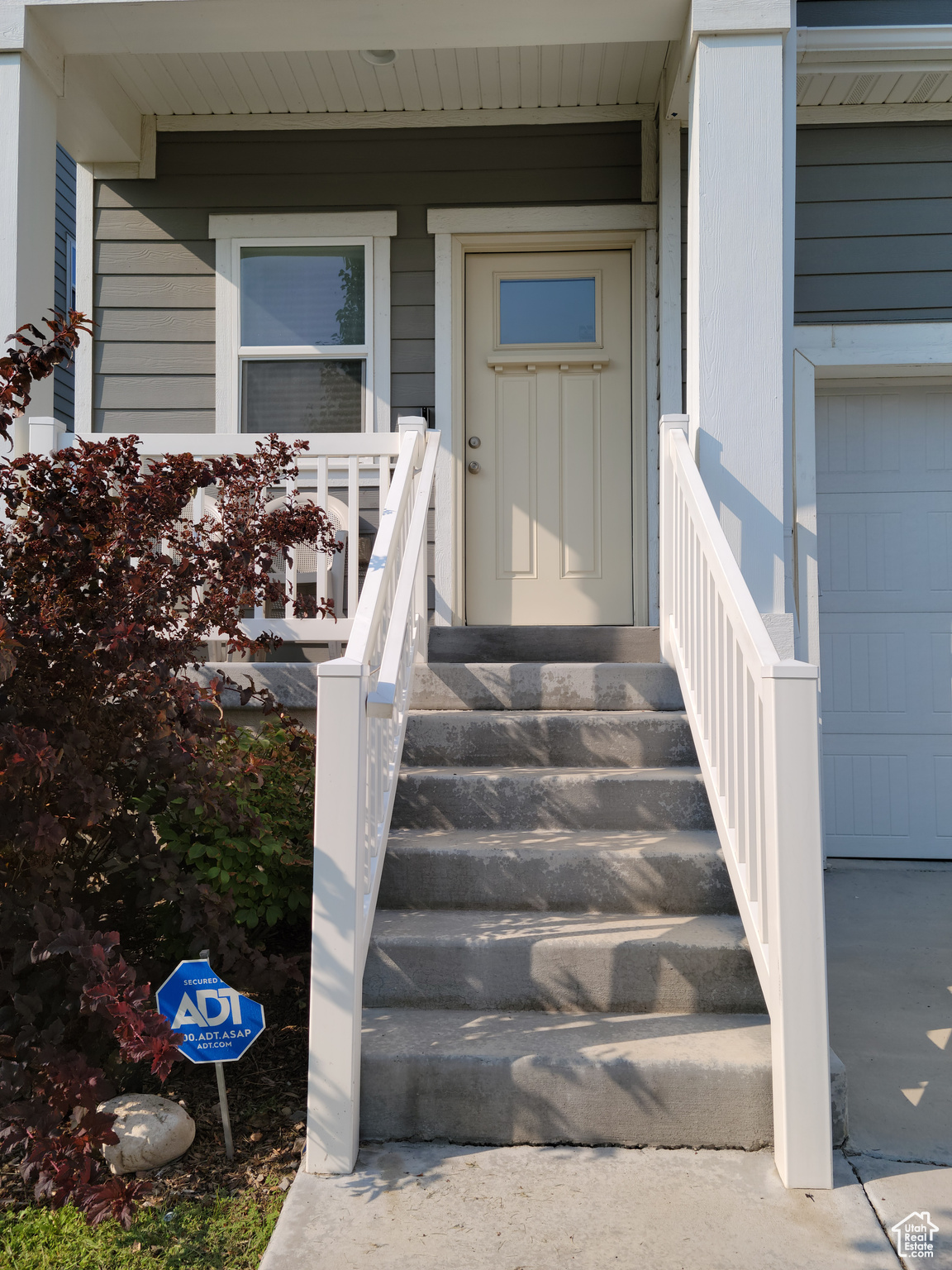 EAST RIVERWALK - Residential
