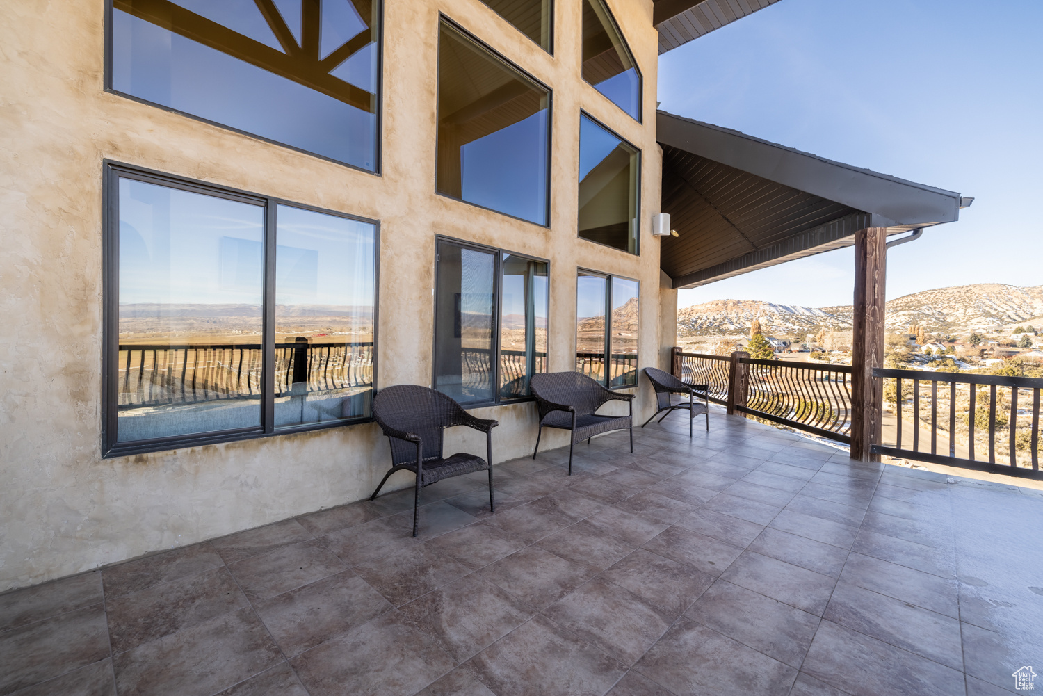 AIR VILLAGE HILLS SU - Residential