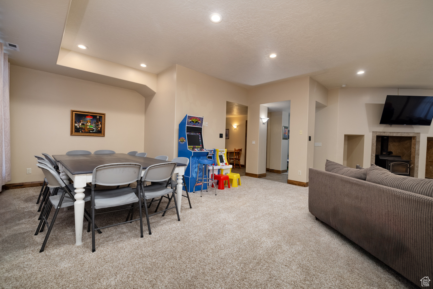 AIR VILLAGE HILLS SU - Residential