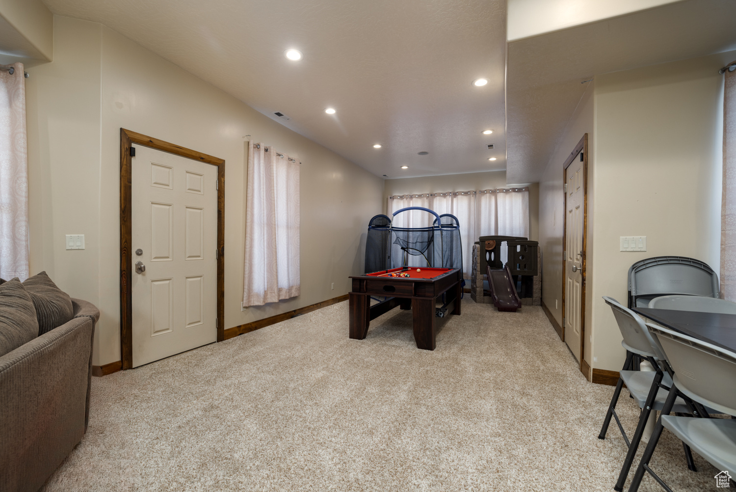 AIR VILLAGE HILLS SU - Residential