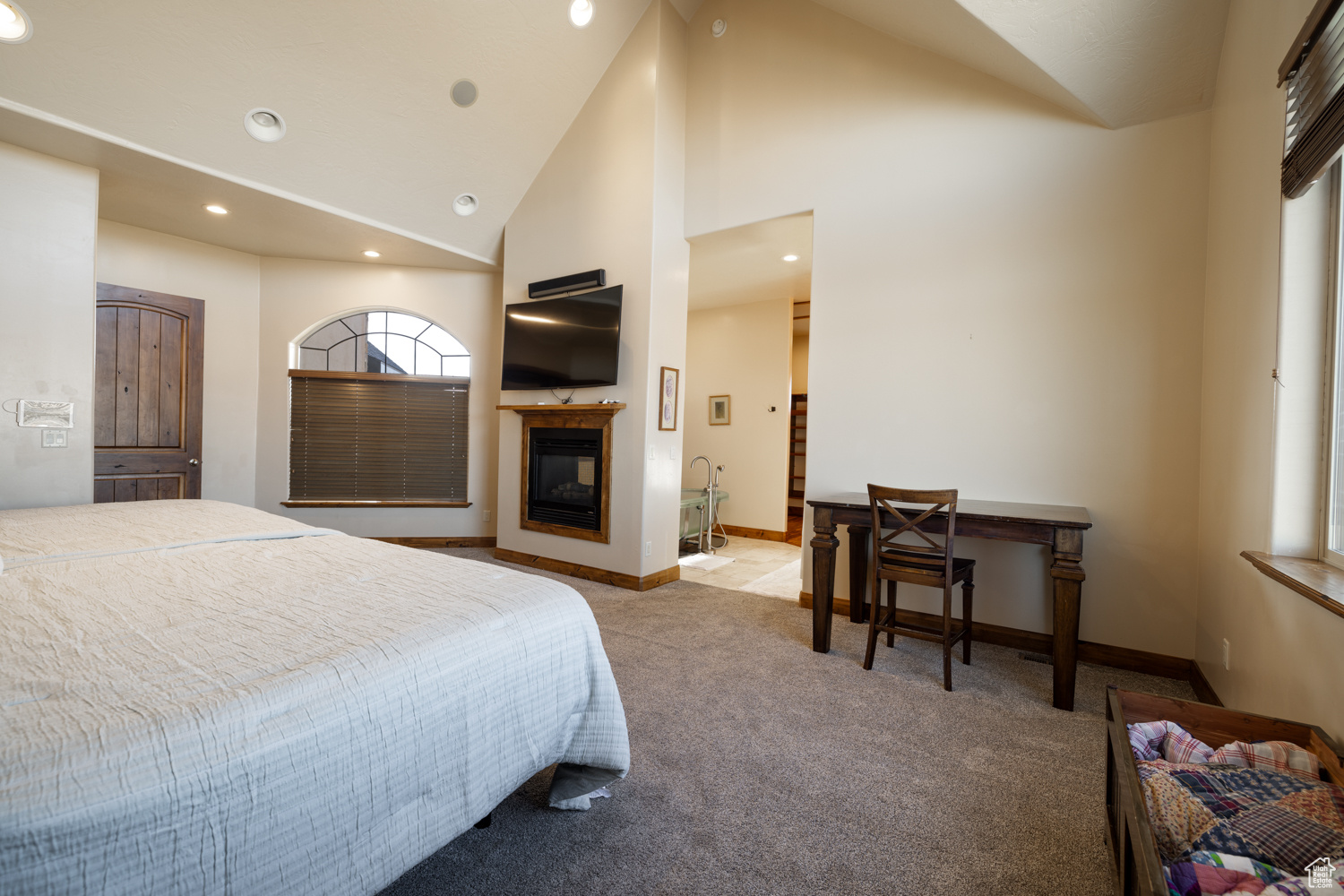 AIR VILLAGE HILLS SU - Residential