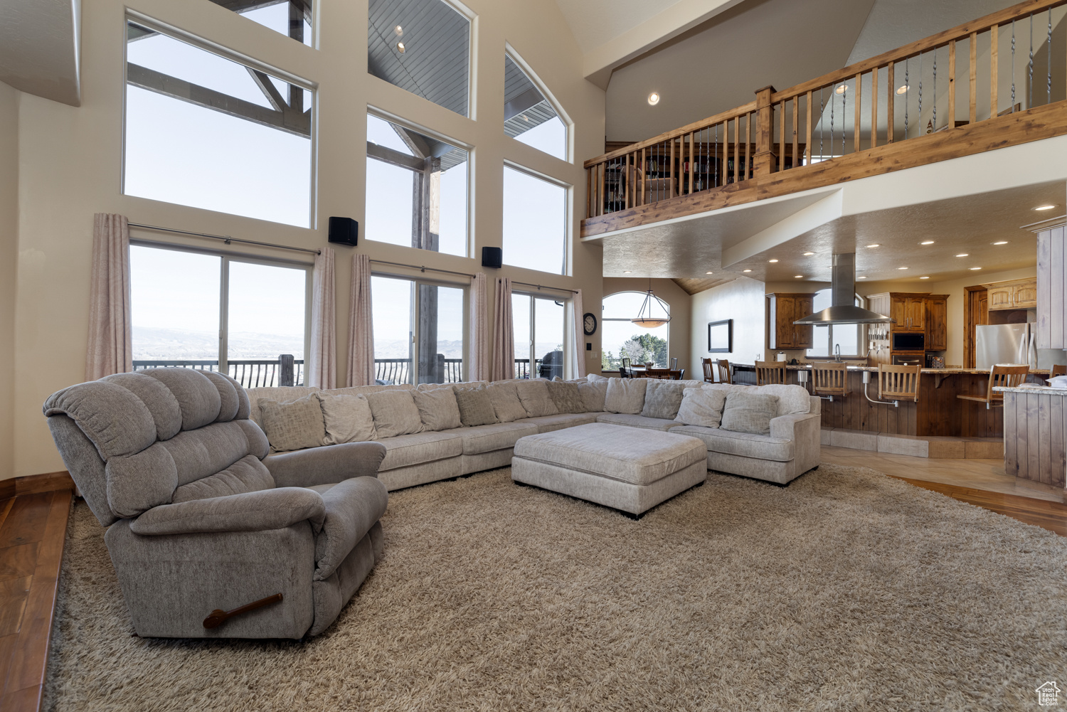 AIR VILLAGE HILLS SU - Residential