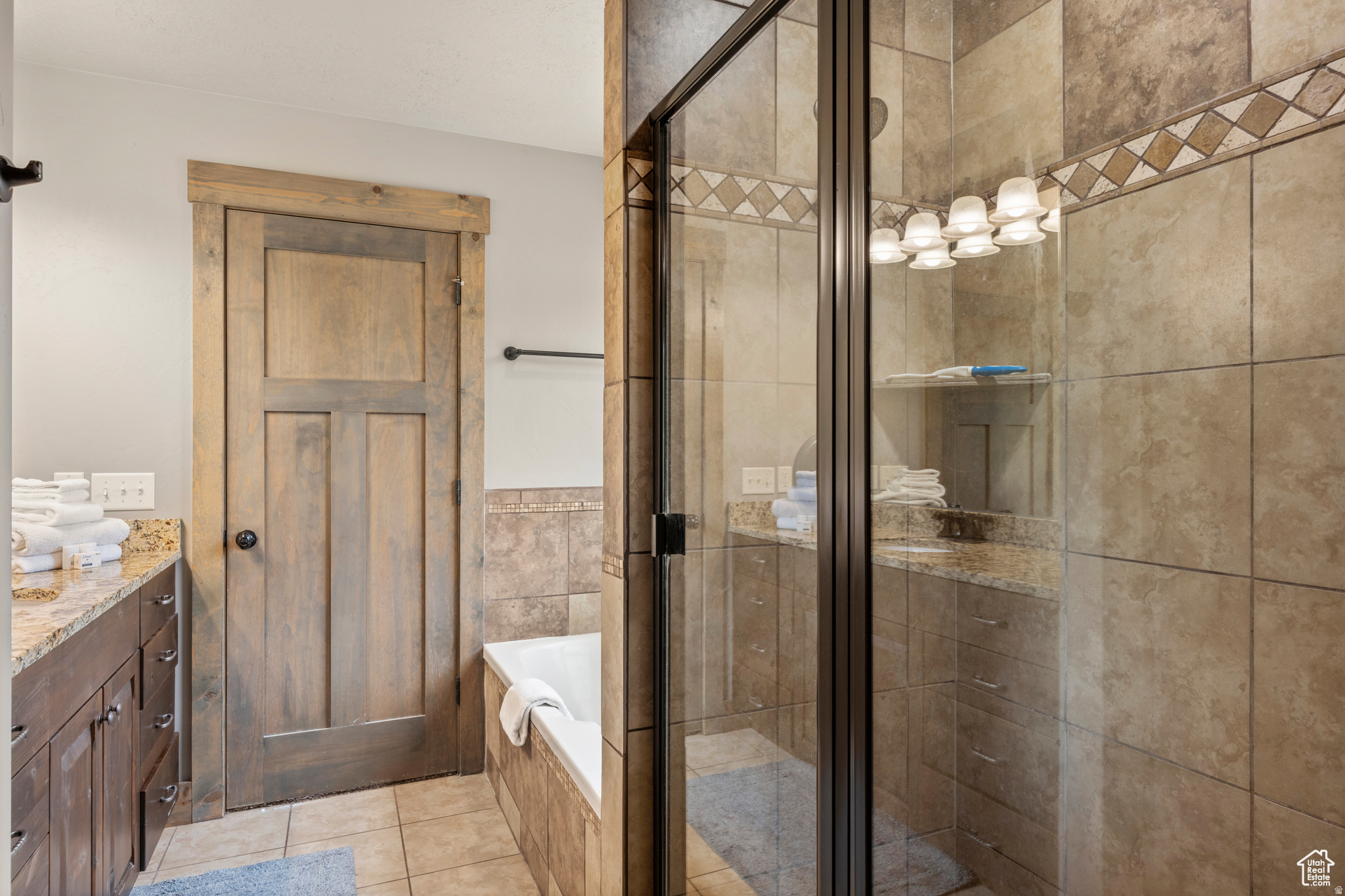 CHALET PH 1 - Residential