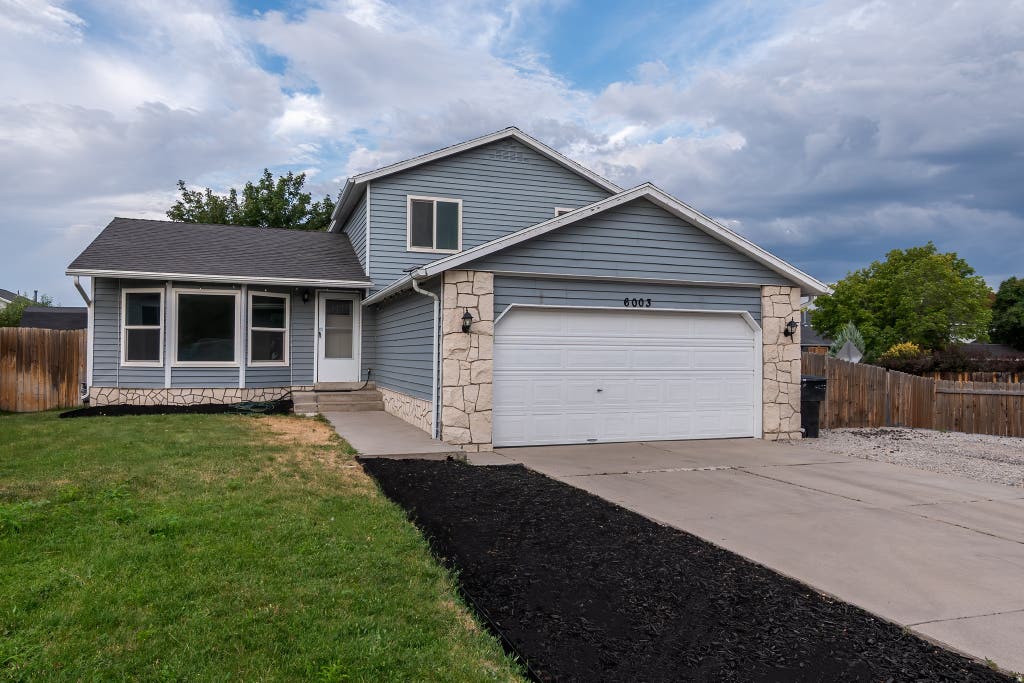 Photo of 6003 S CORIANDER CT, Salt Lake City, UT 84118 (MLS # 2173607)