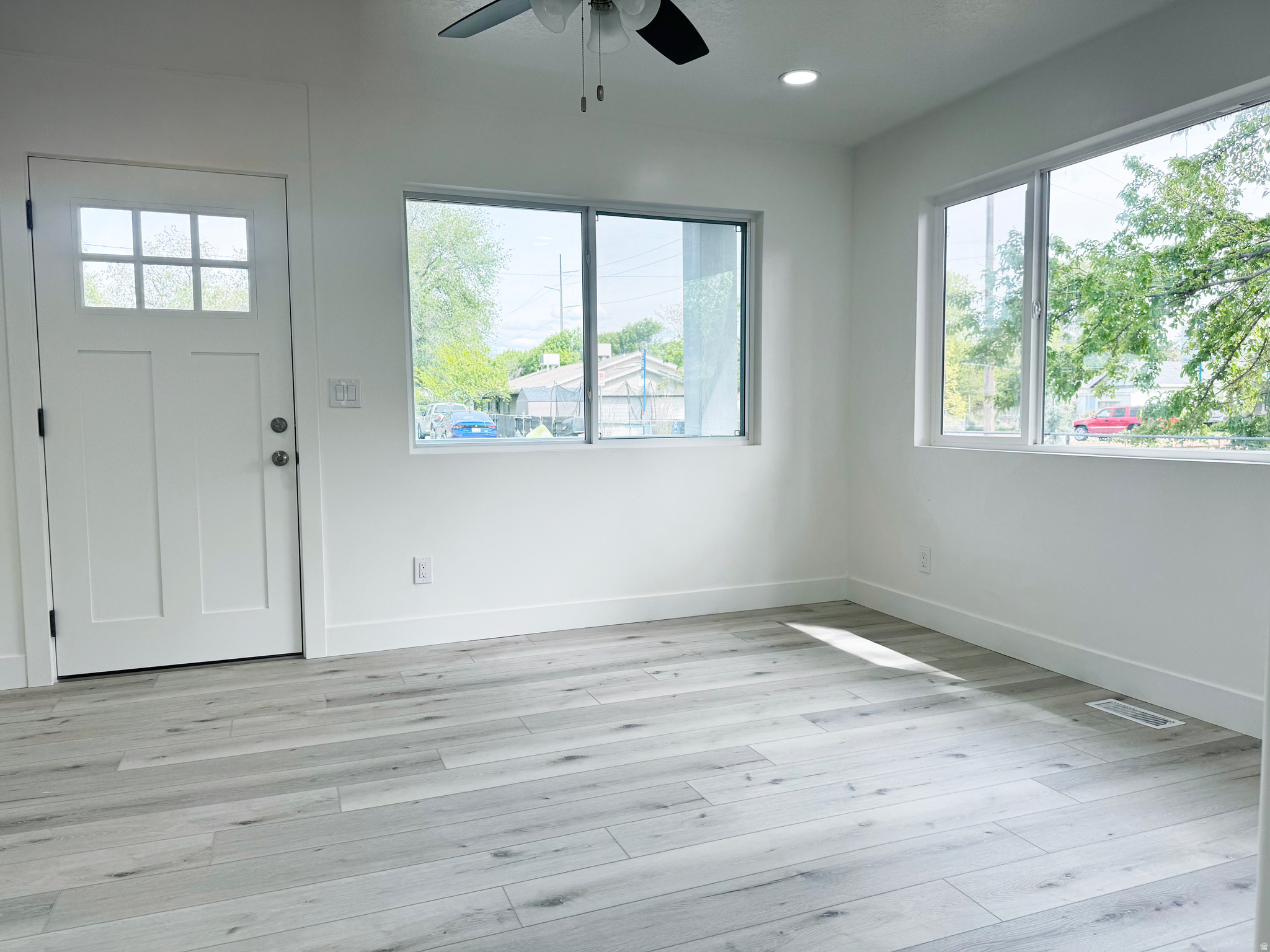 POPLAR PLACE - Residential