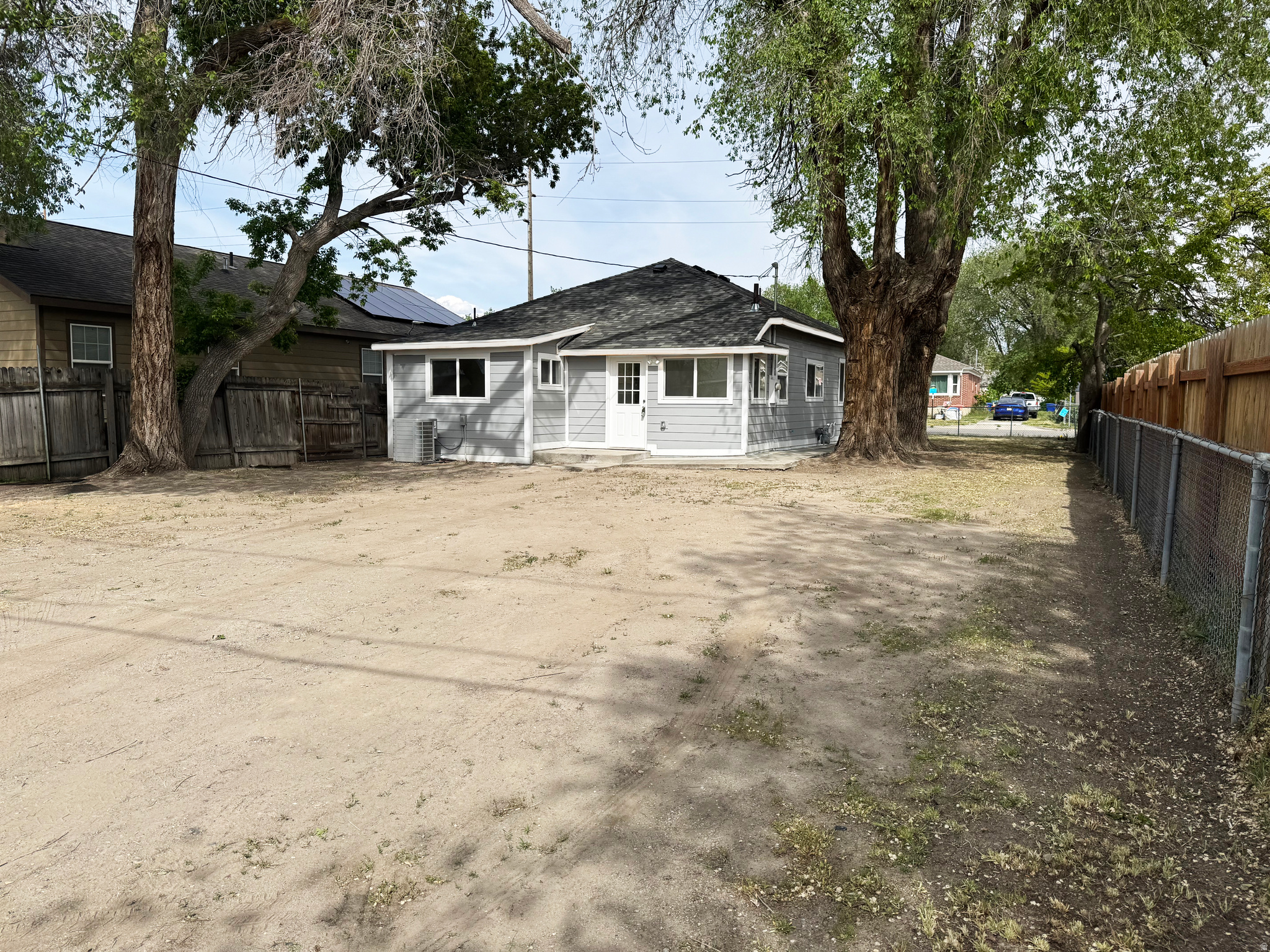 POPLAR PLACE - Residential