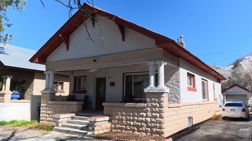 Full solar paid with batteries. New windows 2 years ago. New AC/Furnace. Original trim woodwork in great condition. Needs a little TLC. Qualifies Own in Ogden Funds. Seller offers Seller Financing terms negotiable.