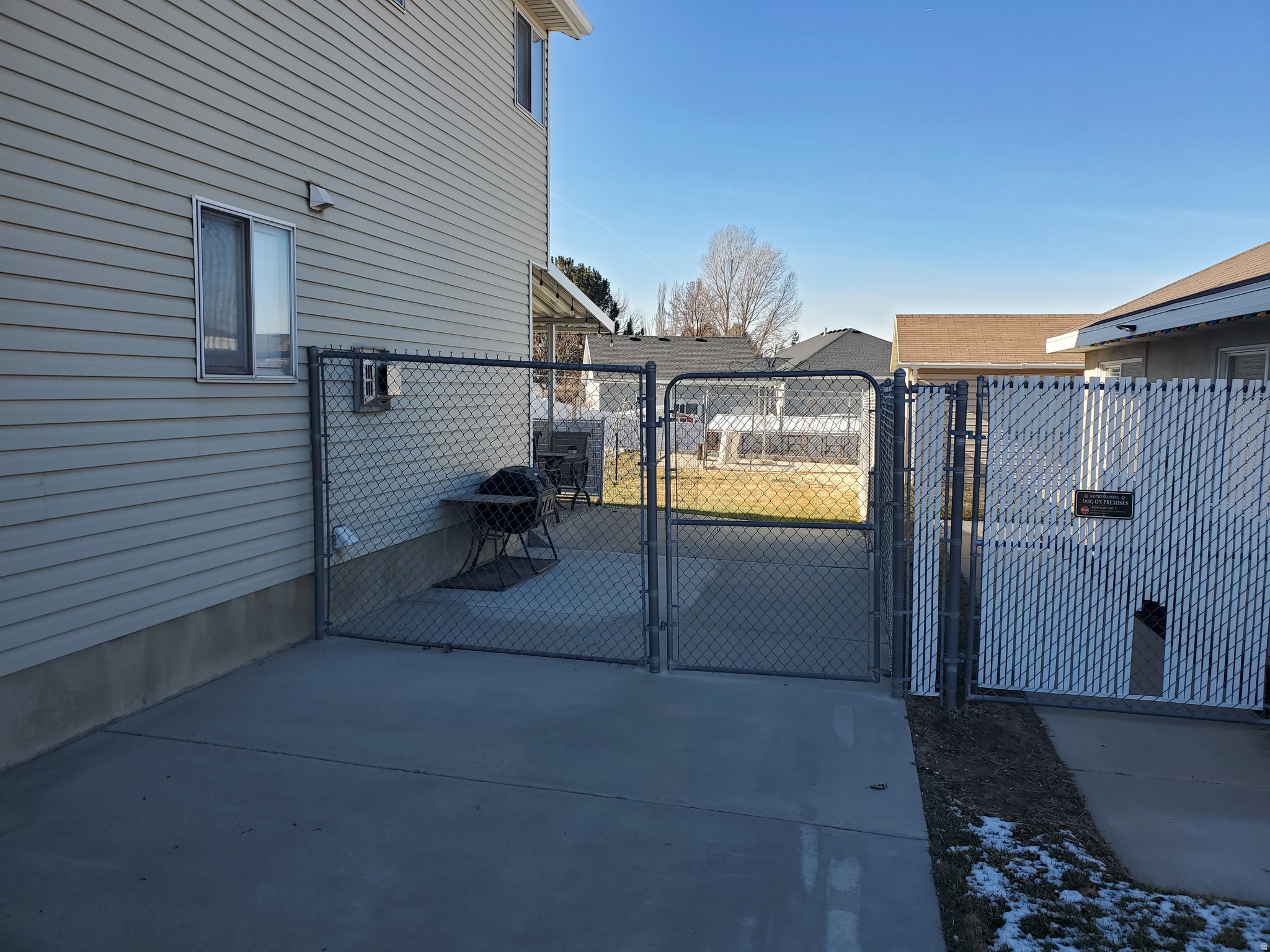 ROYAL VIEW - Residential