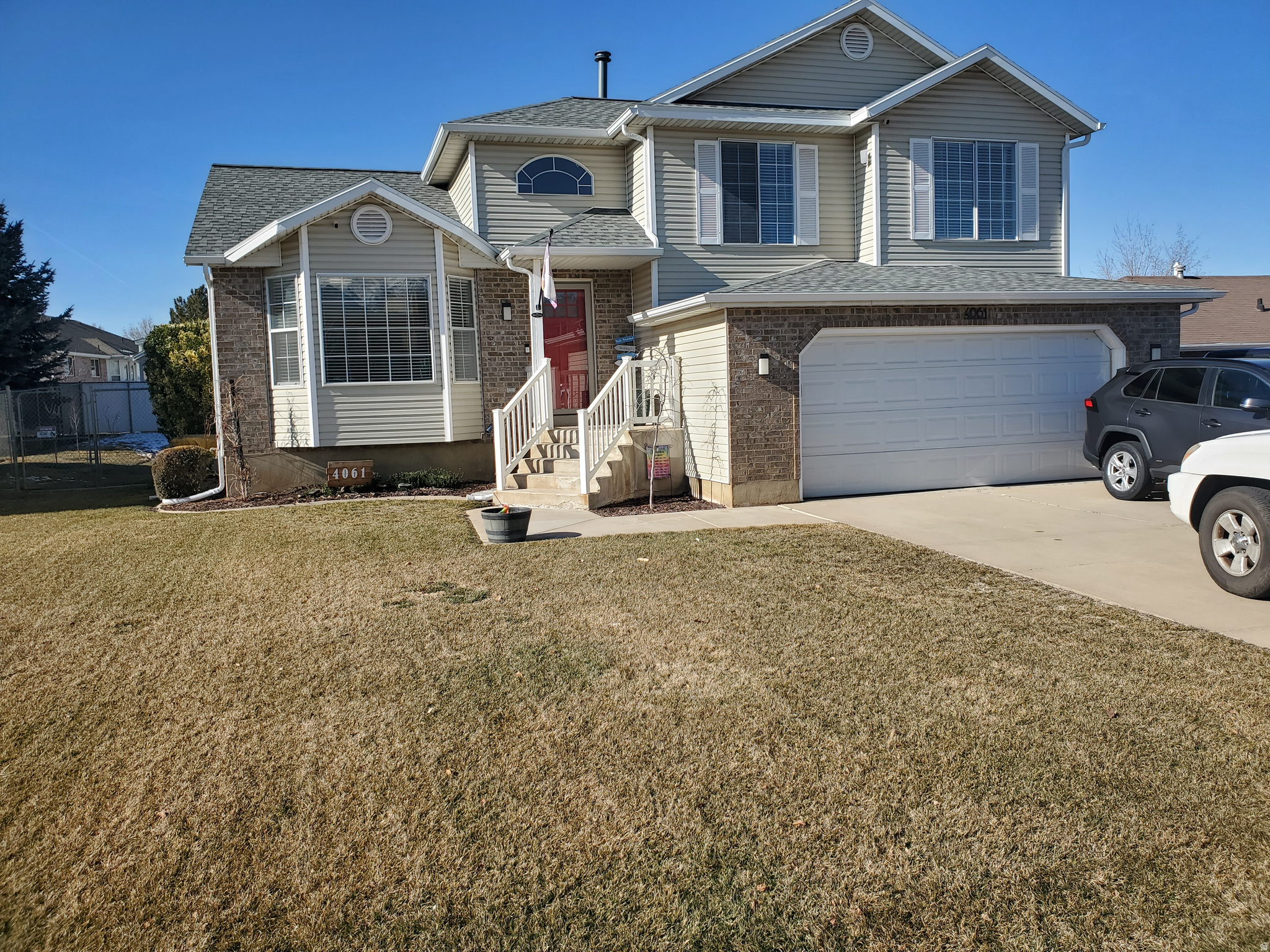 ROYAL VIEW - Residential