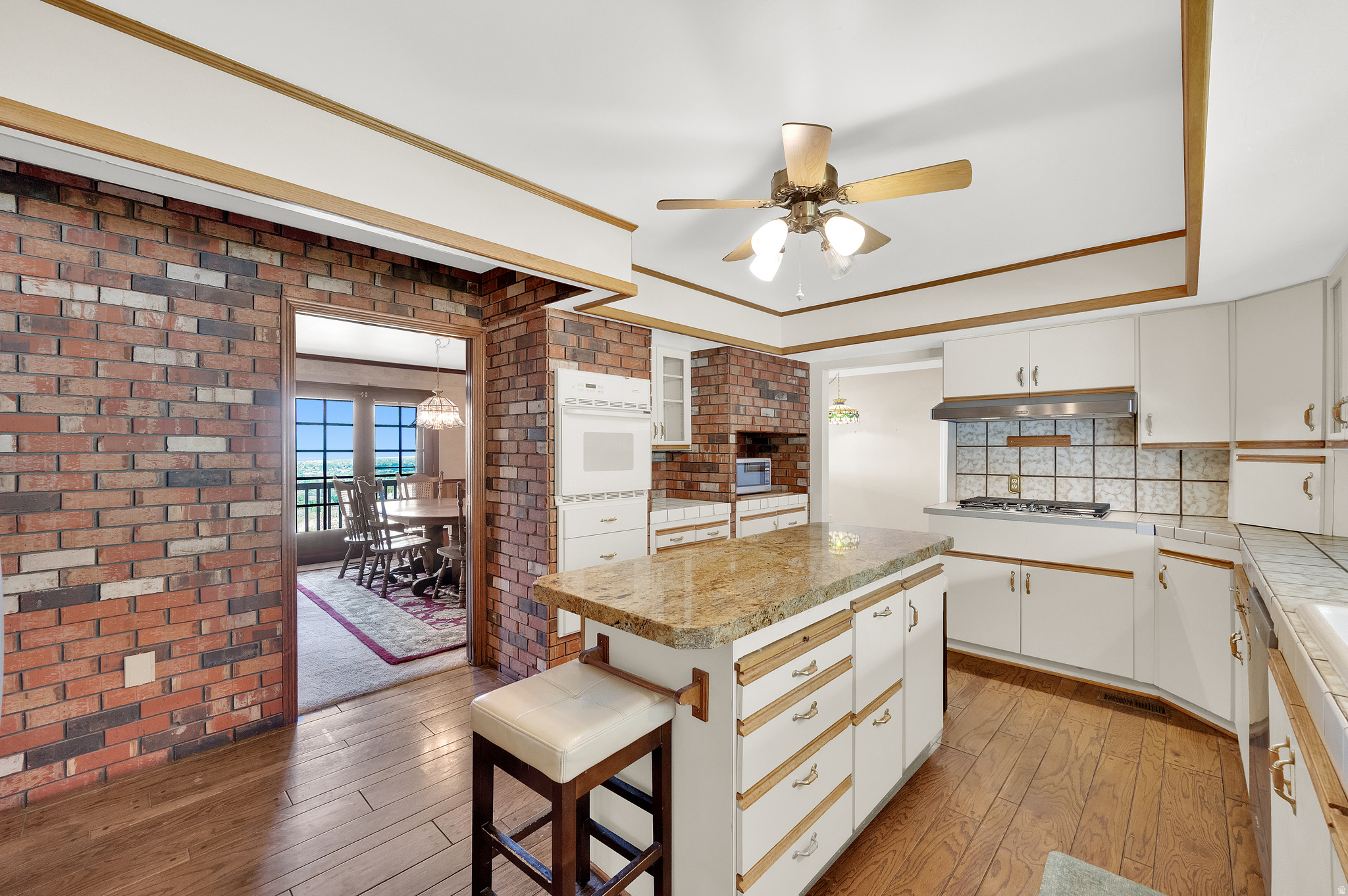 QUAIL VALLEY - Residential