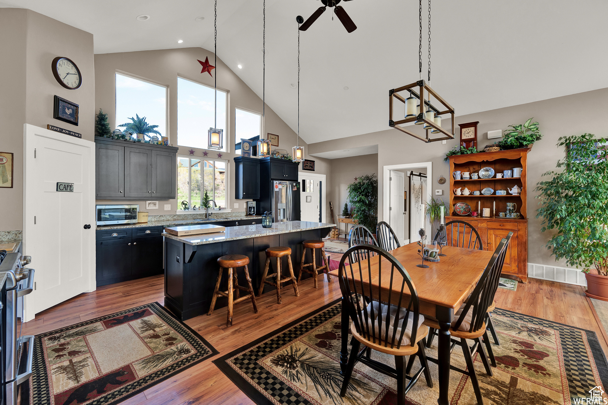 TIMBER LAKES - Residential