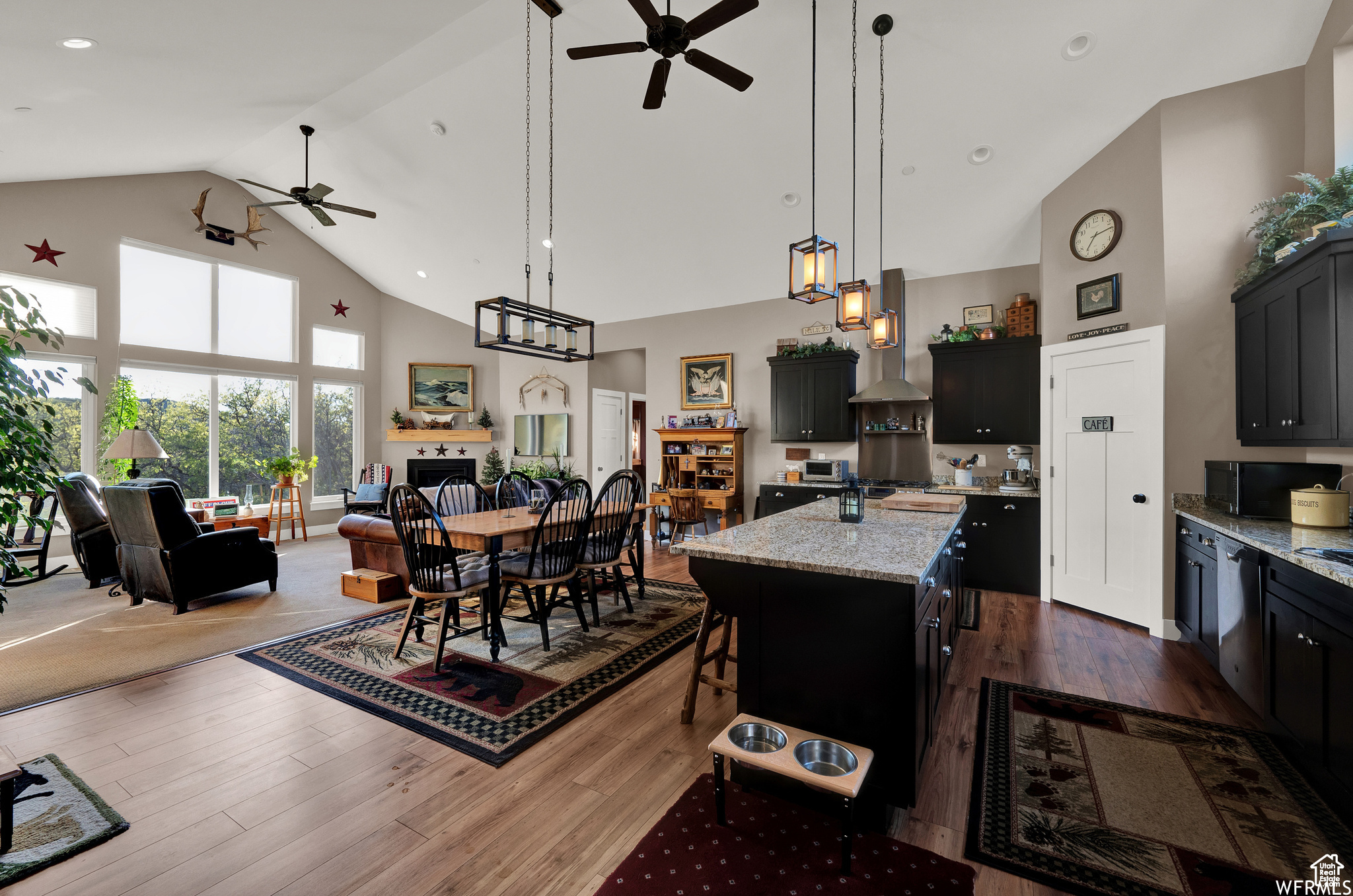 TIMBER LAKES - Residential