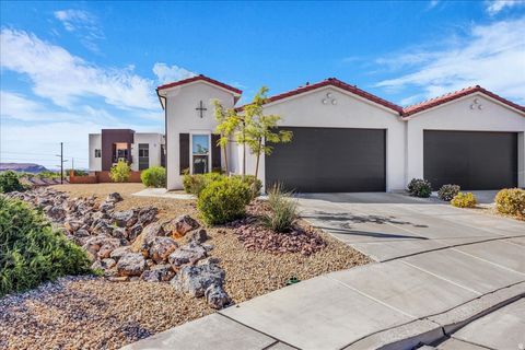 Photo of 794 N VIA MODELO CIR, Washington, UT 84780 (MLS # 2152096)