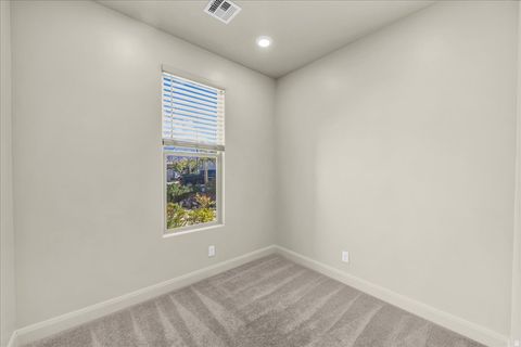 Tiny photo for 794 N VIA MODELO CIR, Washington, UT 84780 (MLS # 2152096)