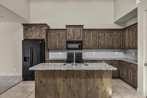 Tiny photo for 794 N VIA MODELO CIR, Washington, UT 84780 (MLS # 2152096)