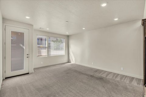 Tiny photo for 794 N VIA MODELO CIR, Washington, UT 84780 (MLS # 2152096)